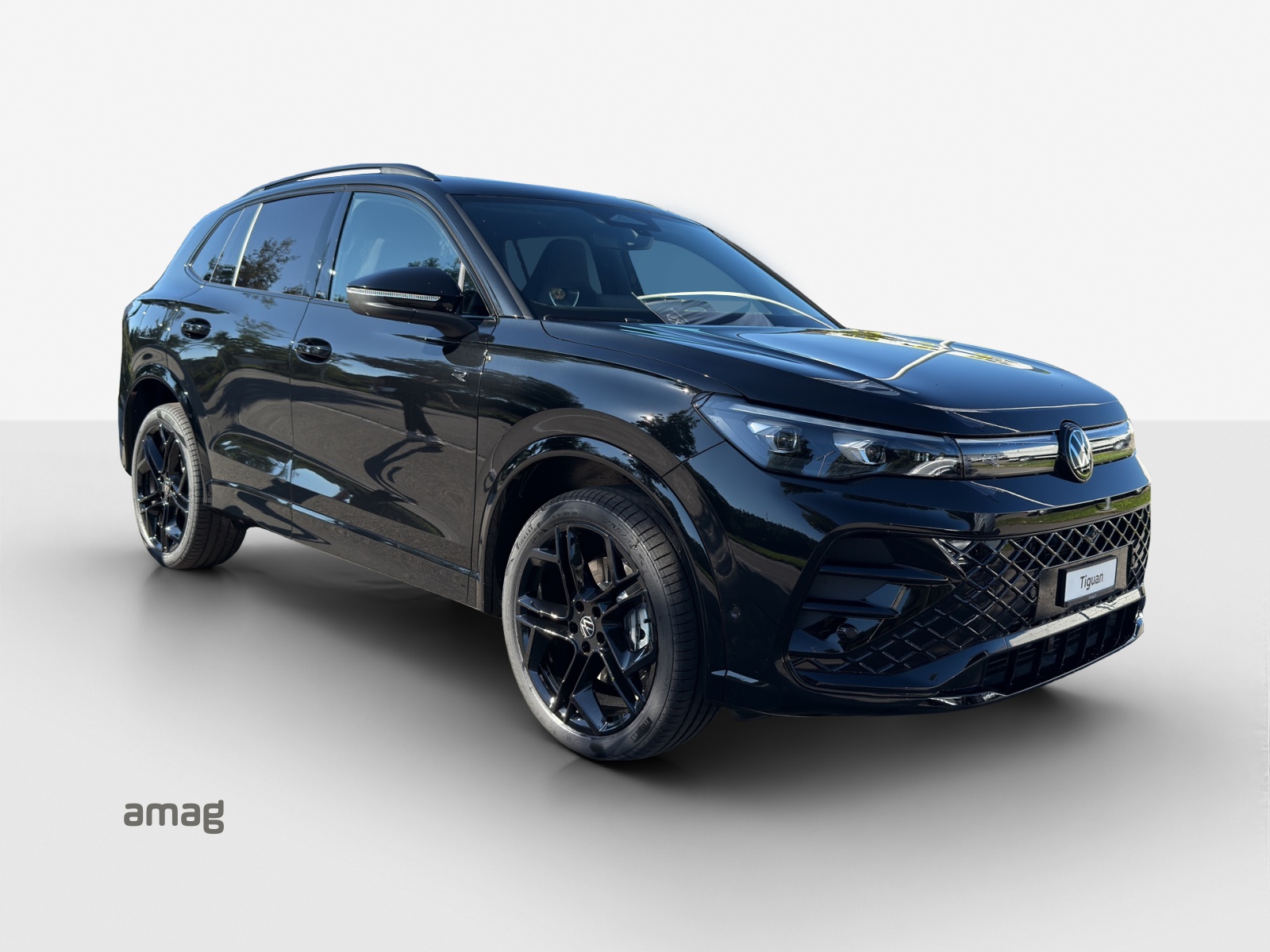 VW Tiguan 2.0 TSI DSG R-Line 4Motion-image-5