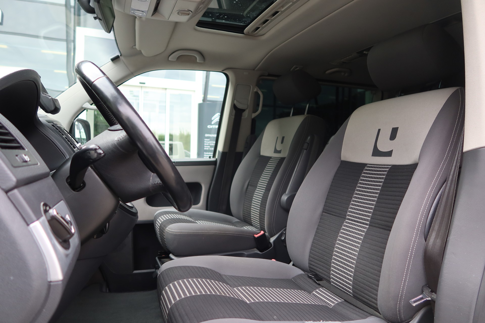 VW Multivan Comf. 2.5TDI 4M-image-8