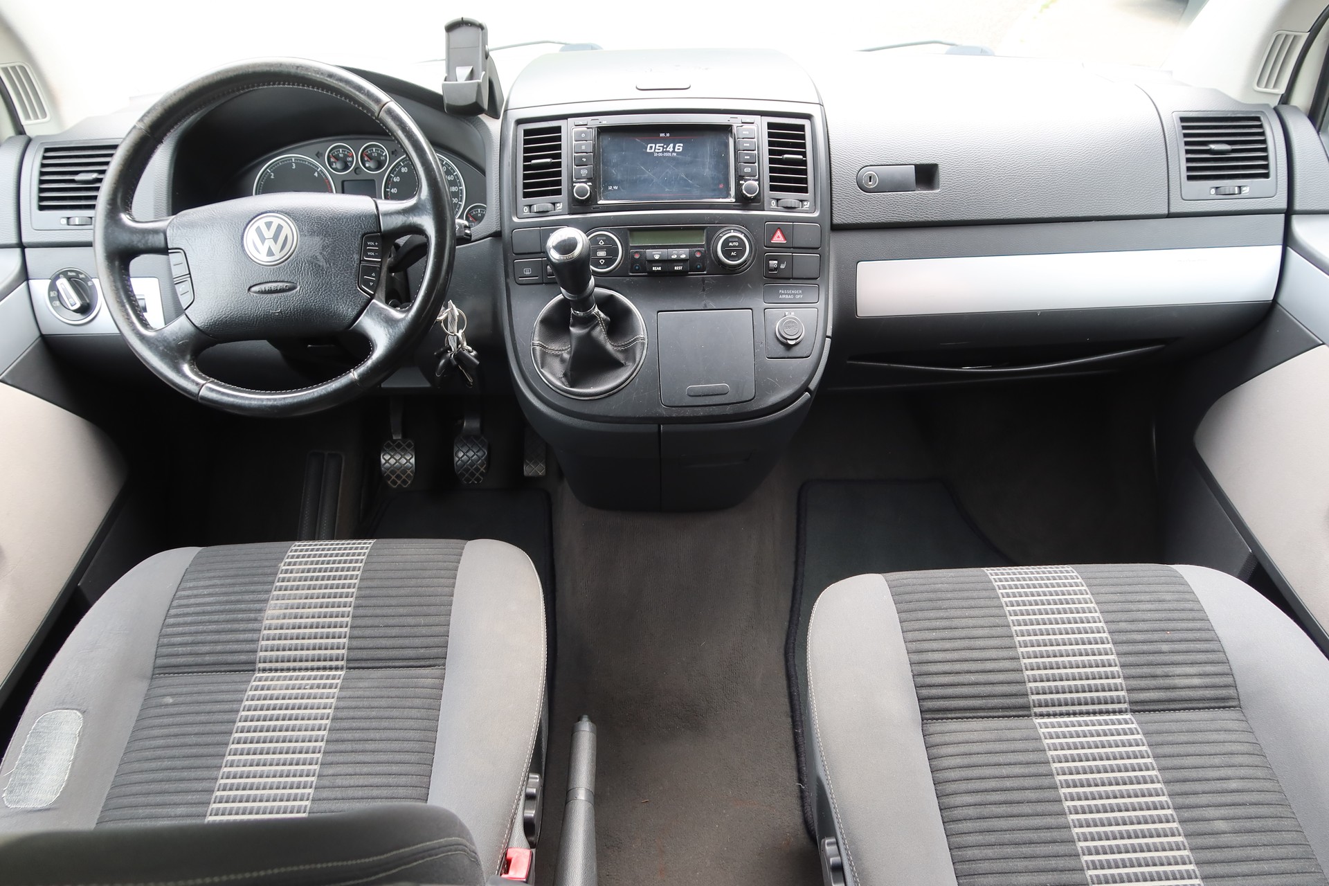 VW Multivan Comf. 2.5TDI 4M-image-10
