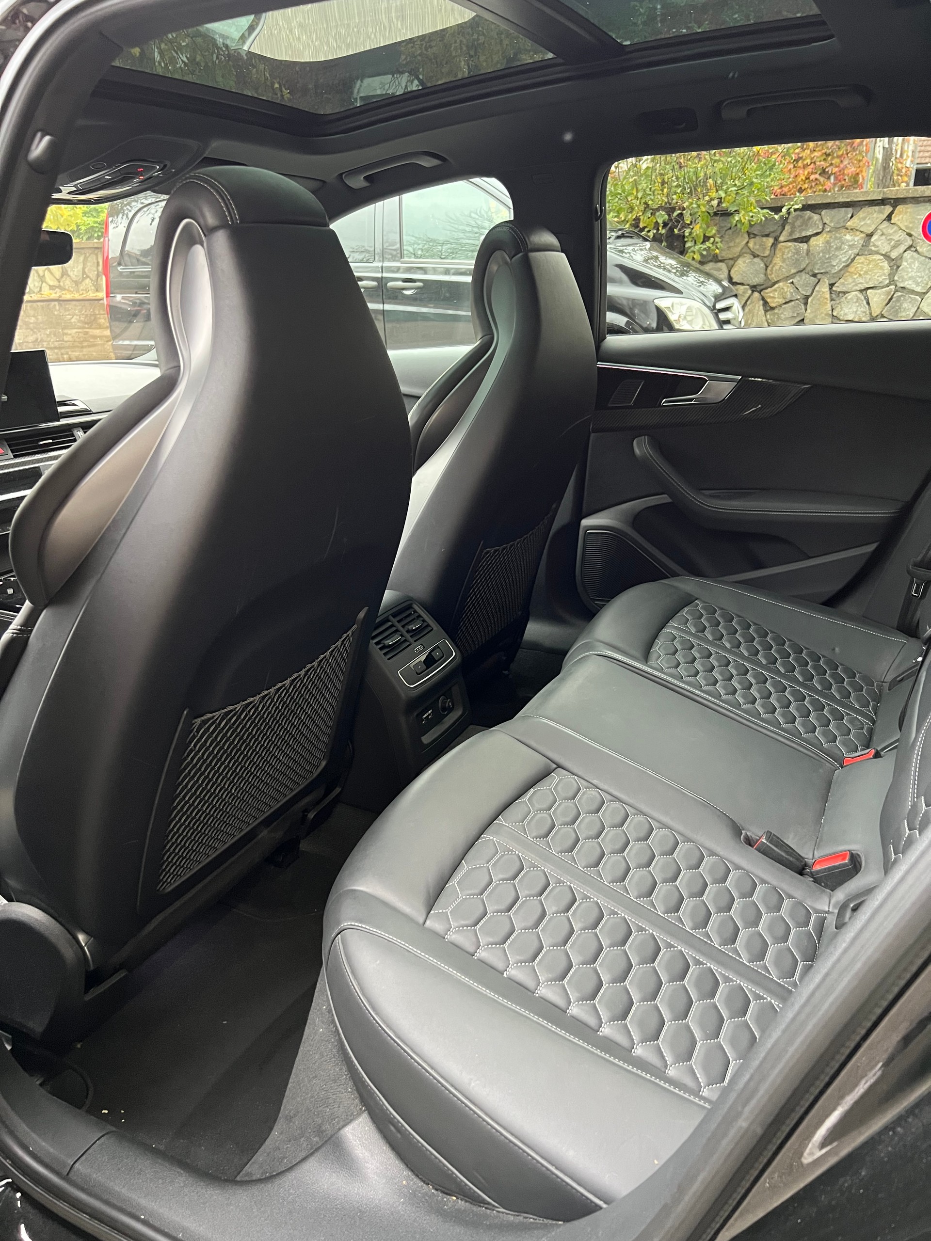 AUDI RS4 Avant 2.9 TFSI quattro tiptronic-image-12