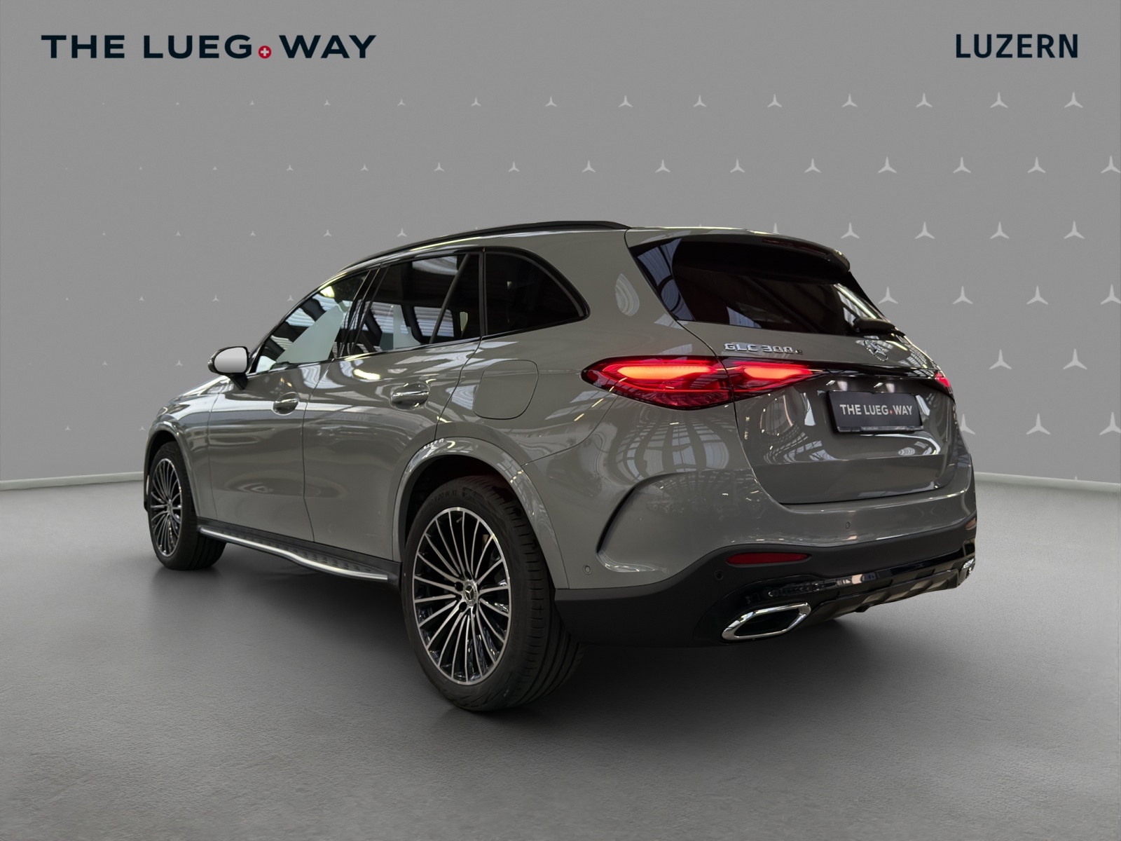 MERCEDES-BENZ GLC 300 e 4Matic 9G-Tronic-image-2