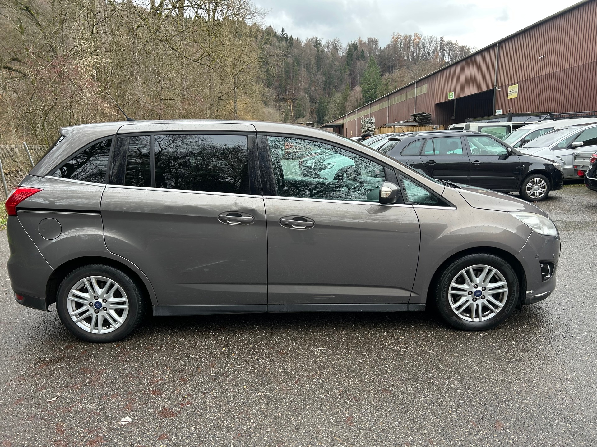 FORD Grand C-Max 1.0 SCTi Carving-image-2