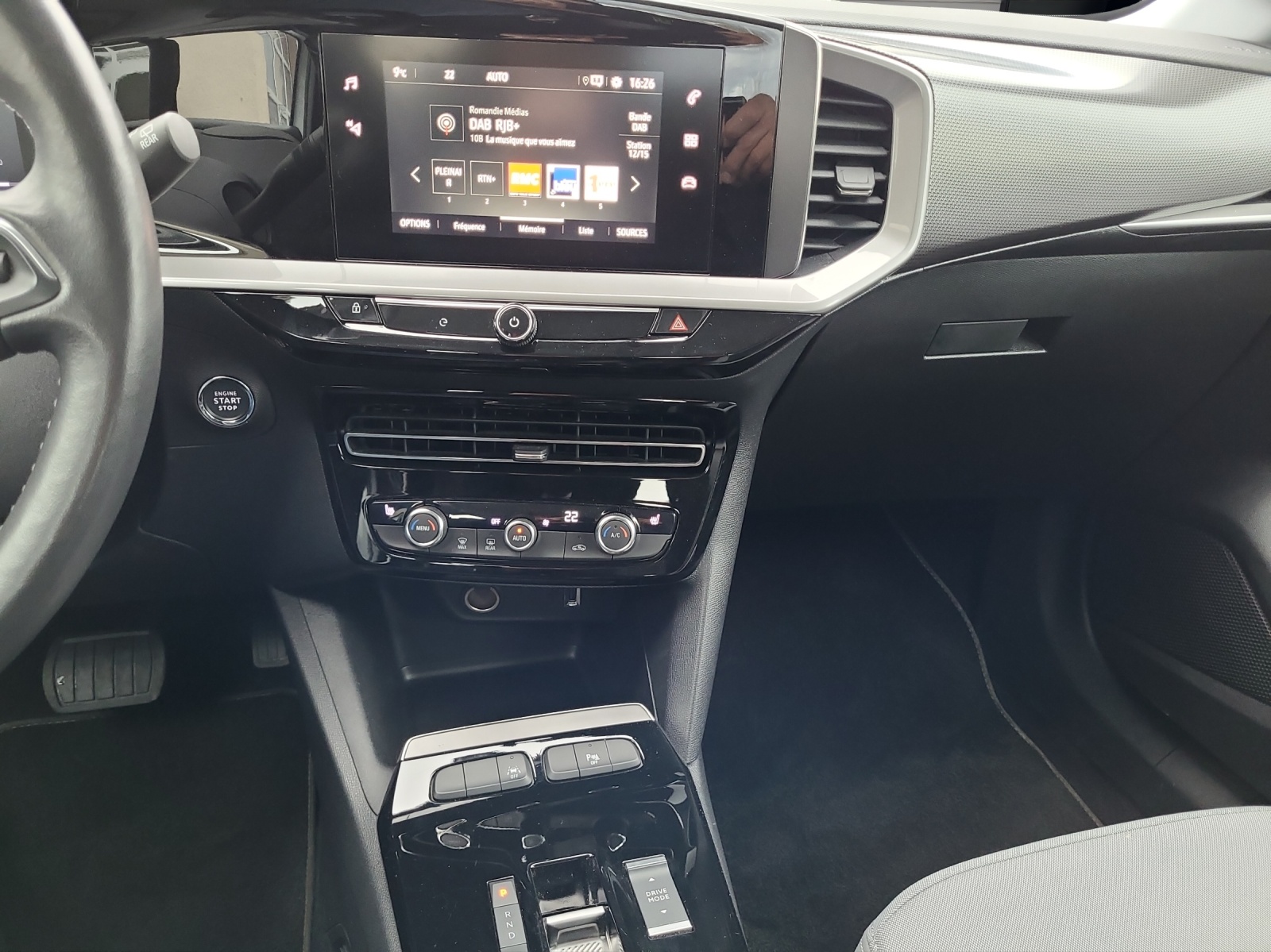 OPEL Mokka e Elegance-image-7