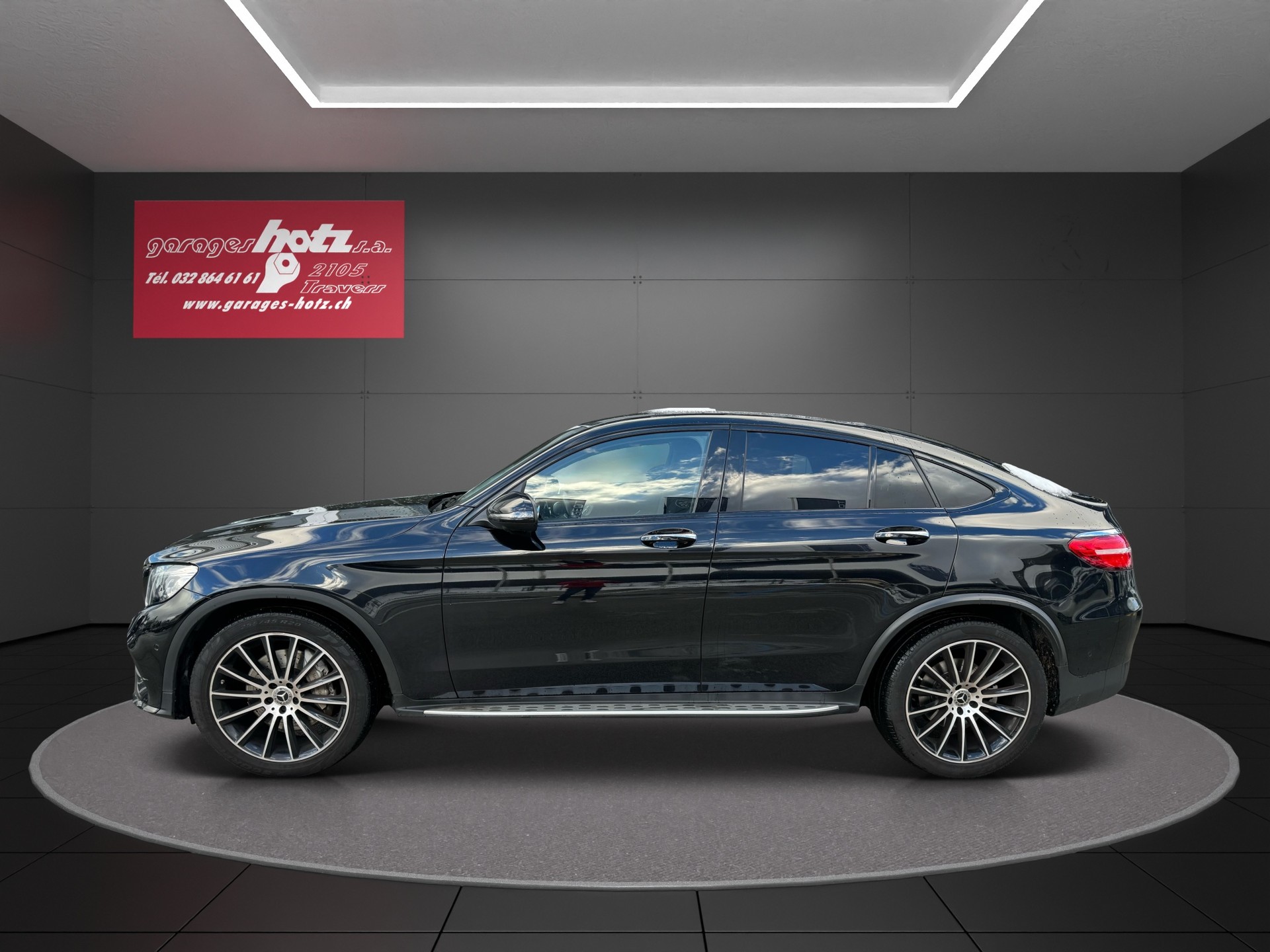 MERCEDES-BENZ GLC 300 Coupé AMG Line 4Matic 9G-Tronic-showroom-element-1
