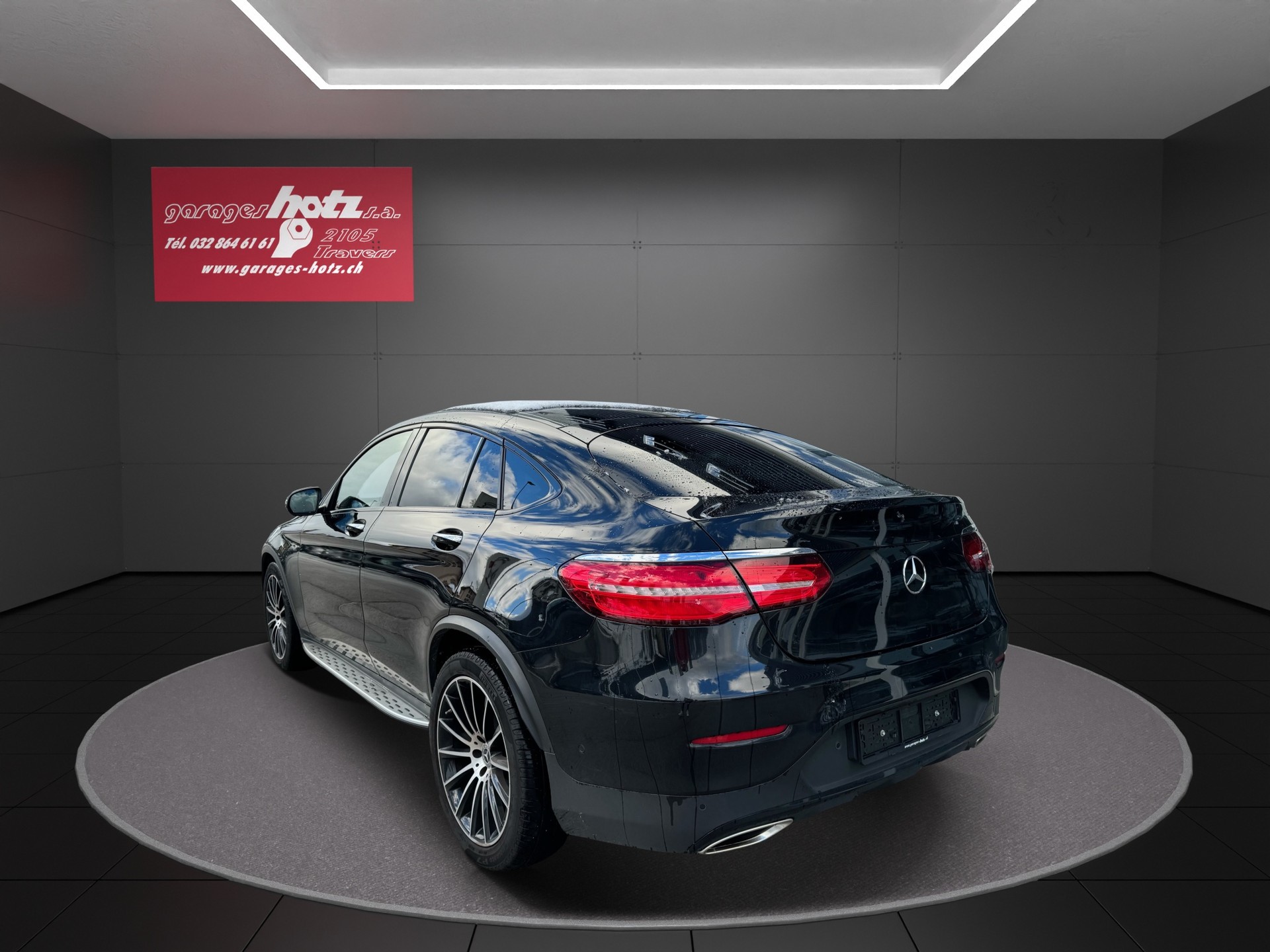MERCEDES-BENZ GLC 300 Coupé AMG Line 4Matic 9G-Tronic-showroom-element-2