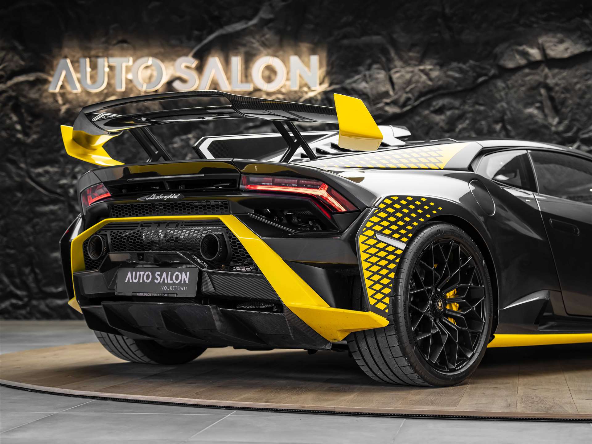 LAMBORGHINI Huracan STO Coupé DCT RWD-image-22