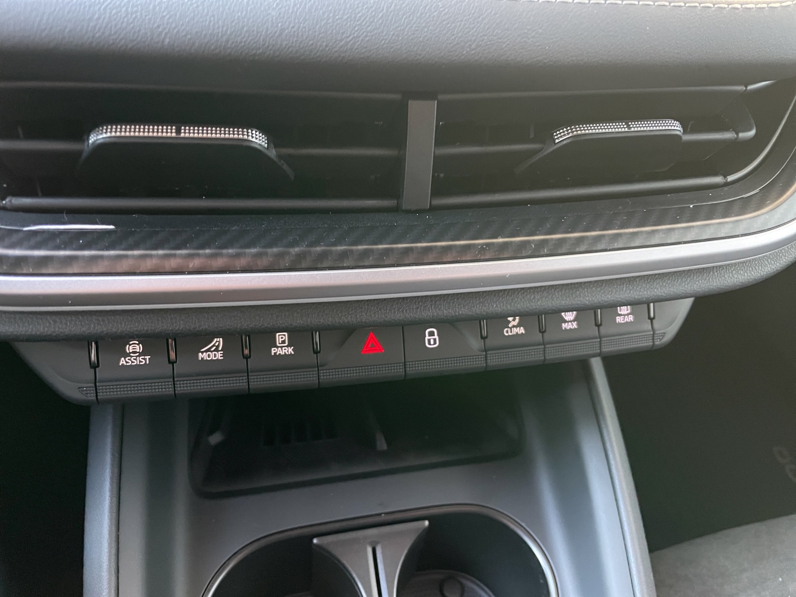 SKODA Elroq 85 Sportline 4x4-image-11
