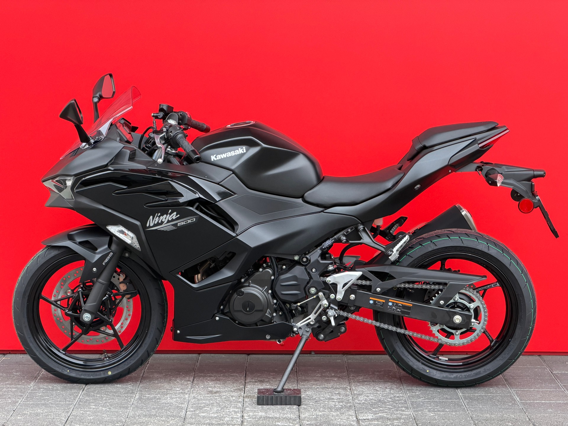 KAWASAKI Ninja 500-showroom-element-2