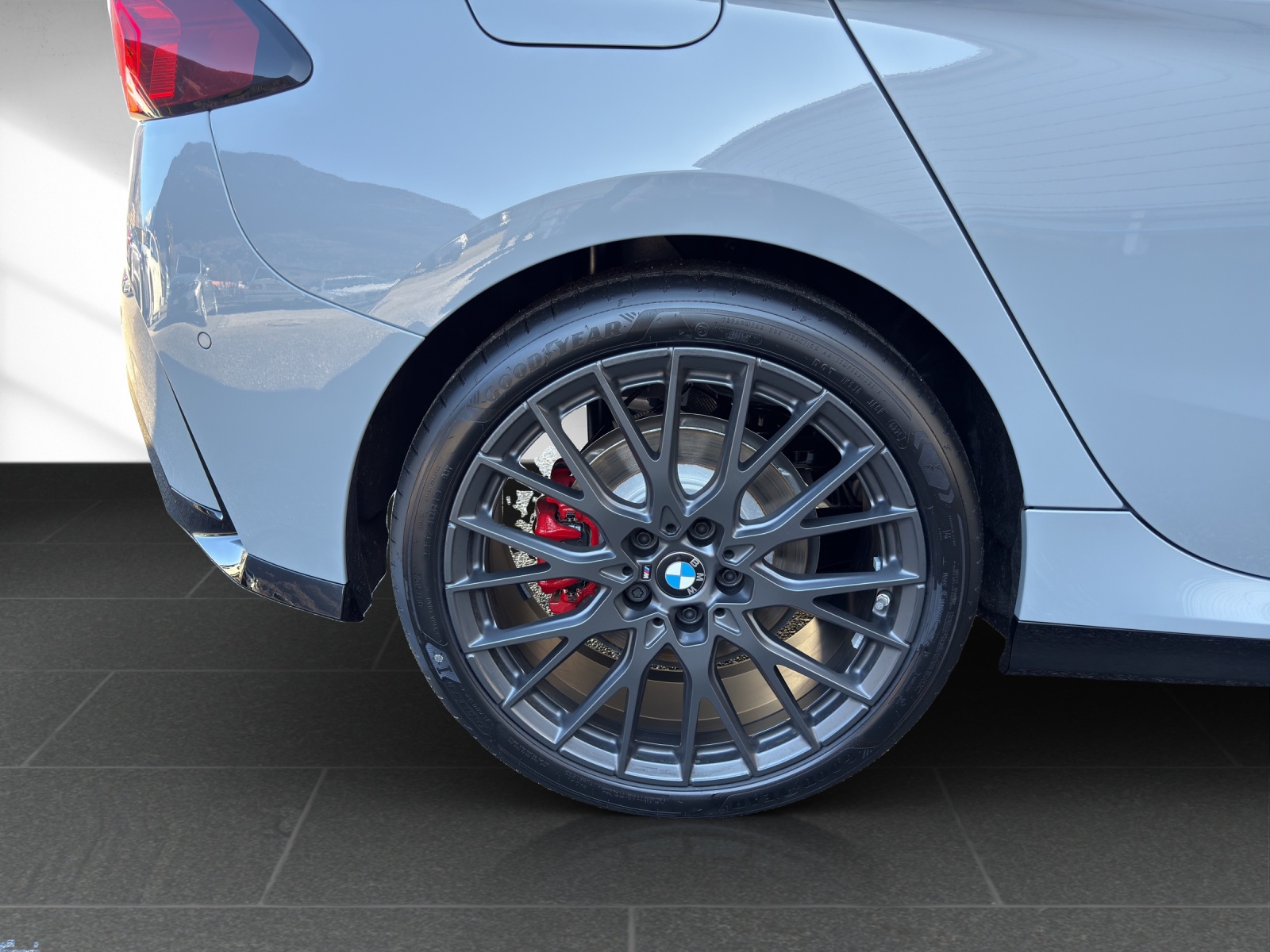 BMW 120 M Sport Pro Steptronic-image-10