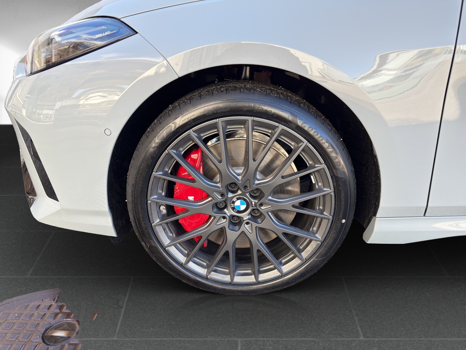 BMW 120 M Sport Pro Steptronic-image-8
