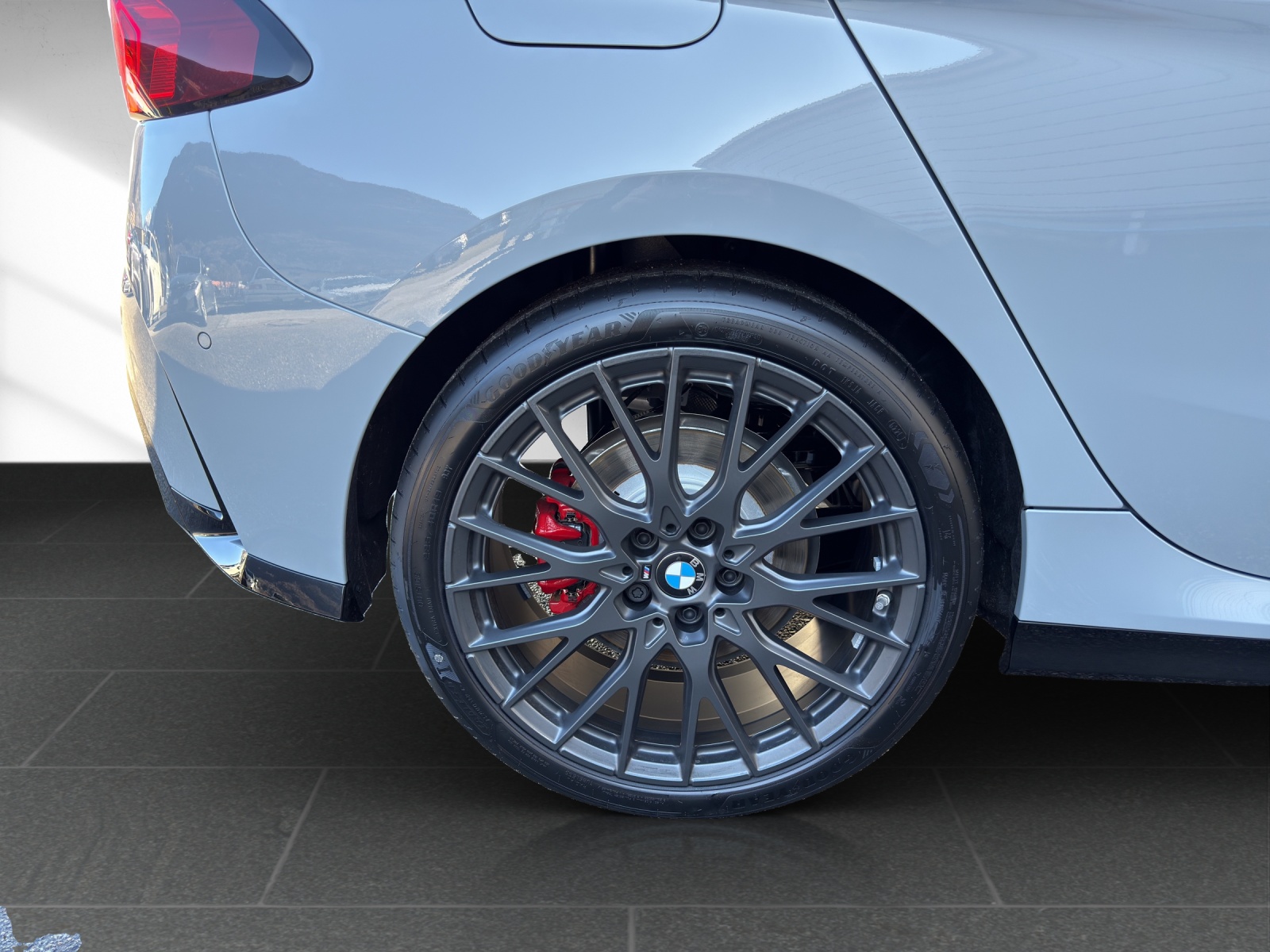 BMW 120 M Sport Pro Steptronic-image-10