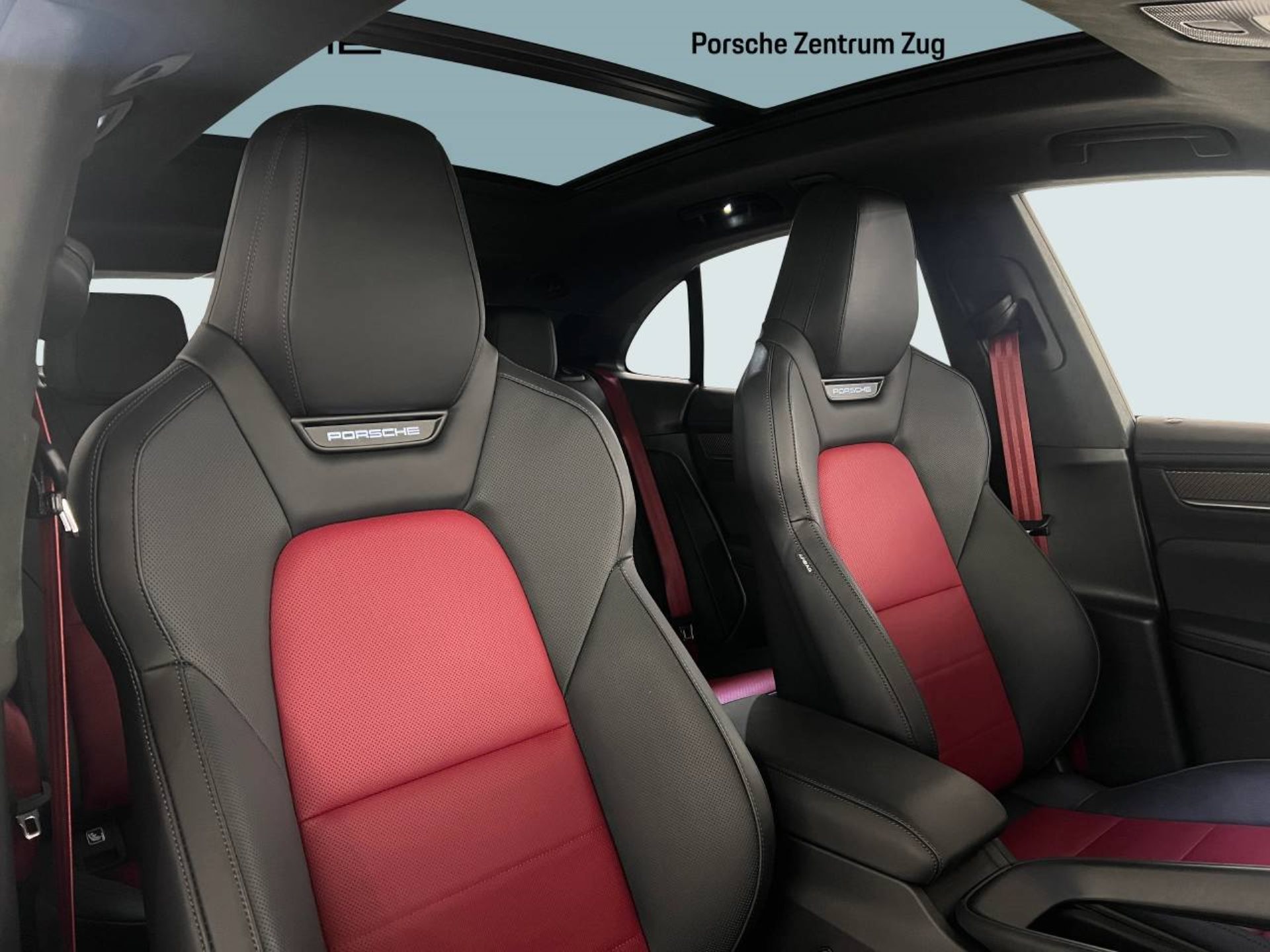 PORSCHE Macan Turbo-image-18
