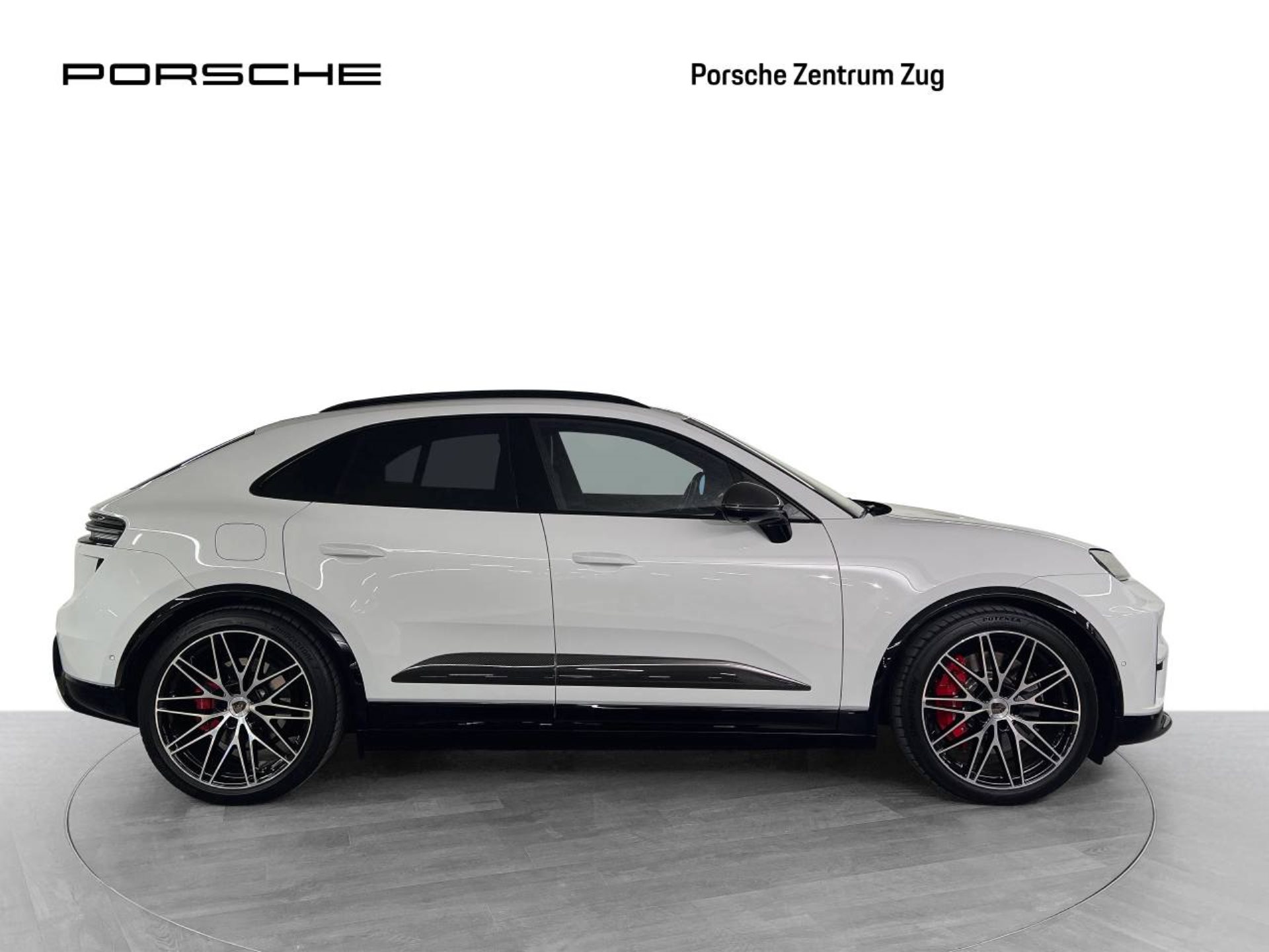 PORSCHE Macan Turbo-image-9