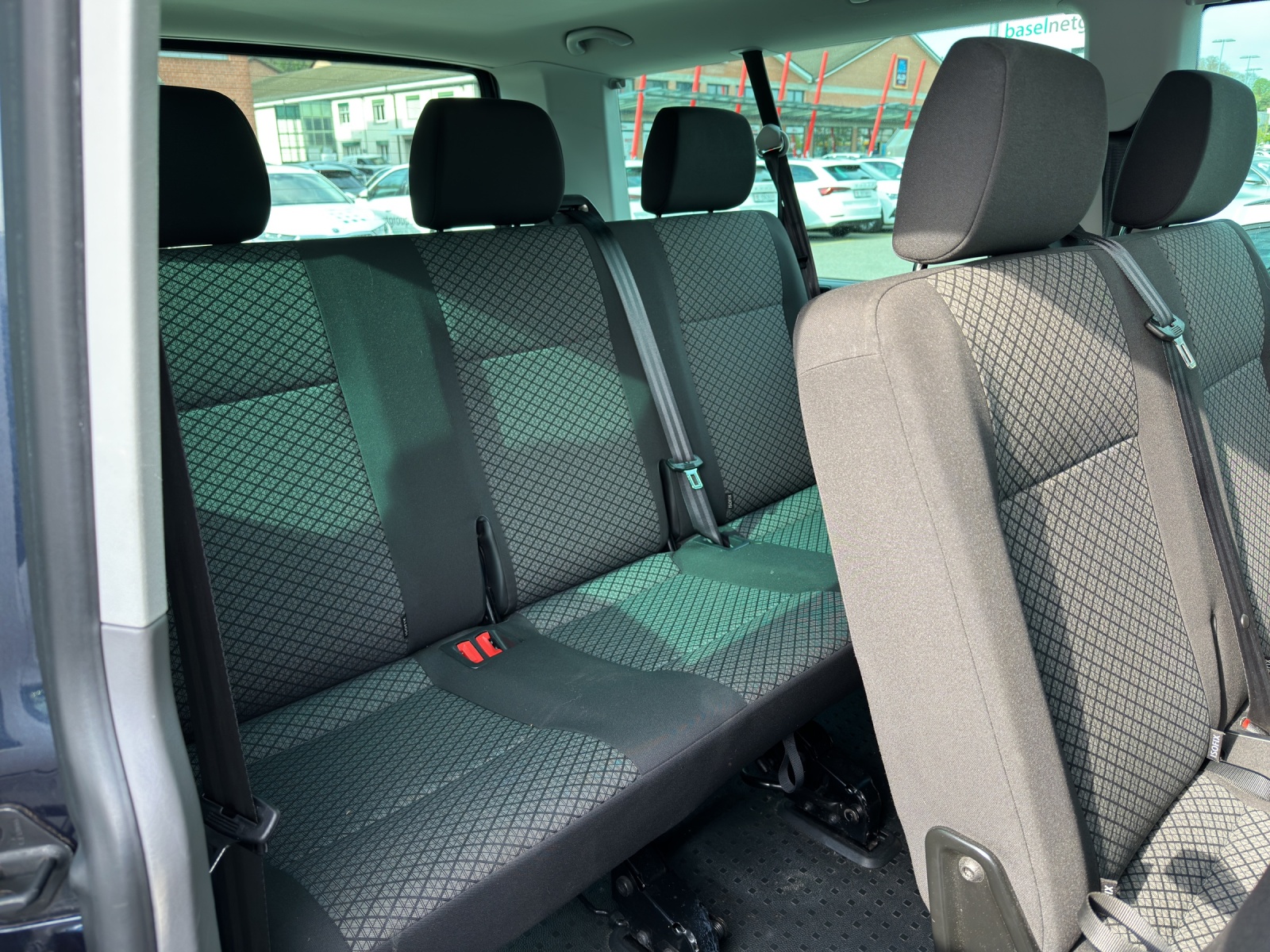 VW T6.1 Caravelle 2.0 TDI Trendline Liberty DSG LWB-image-15