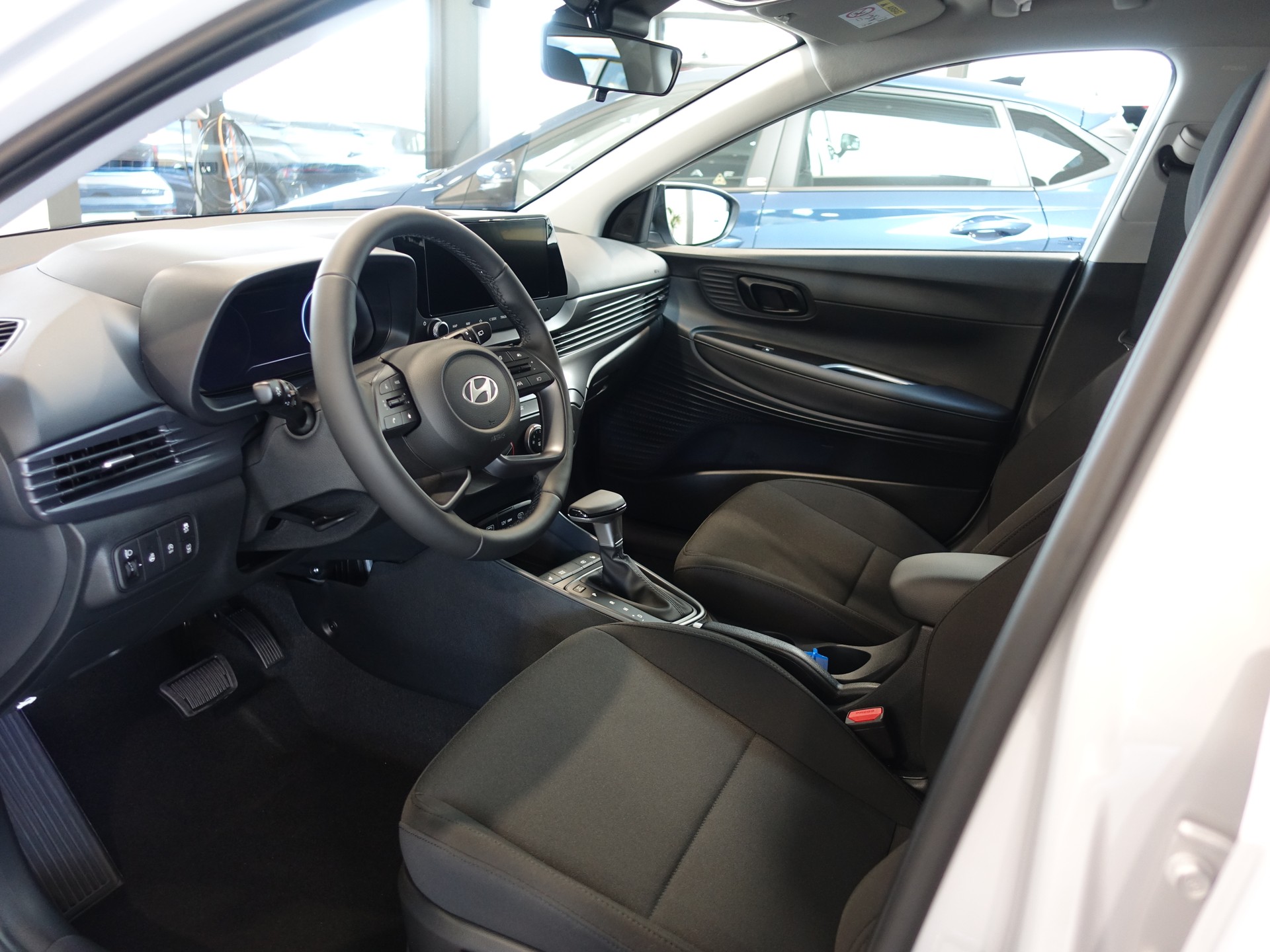 HYUNDAI i20 1.0 T-GDi Amplia DCT-image-8