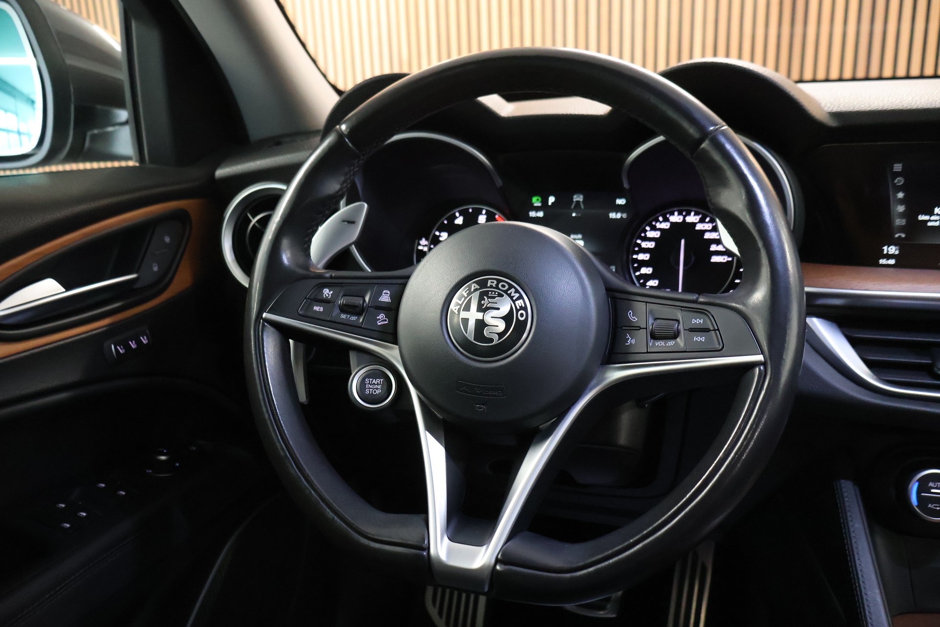 ALFA ROMEO Stelvio 2.0 Super Q4 Automatic-image-18