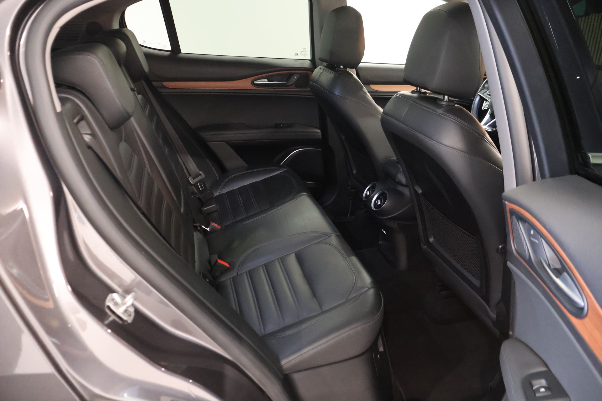 ALFA ROMEO Stelvio 2.0 Super Q4 Automatic-image-13