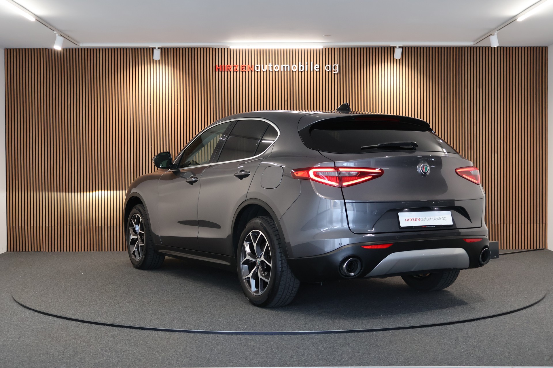 ALFA ROMEO Stelvio 2.0 Super Q4 Automatic-image-2