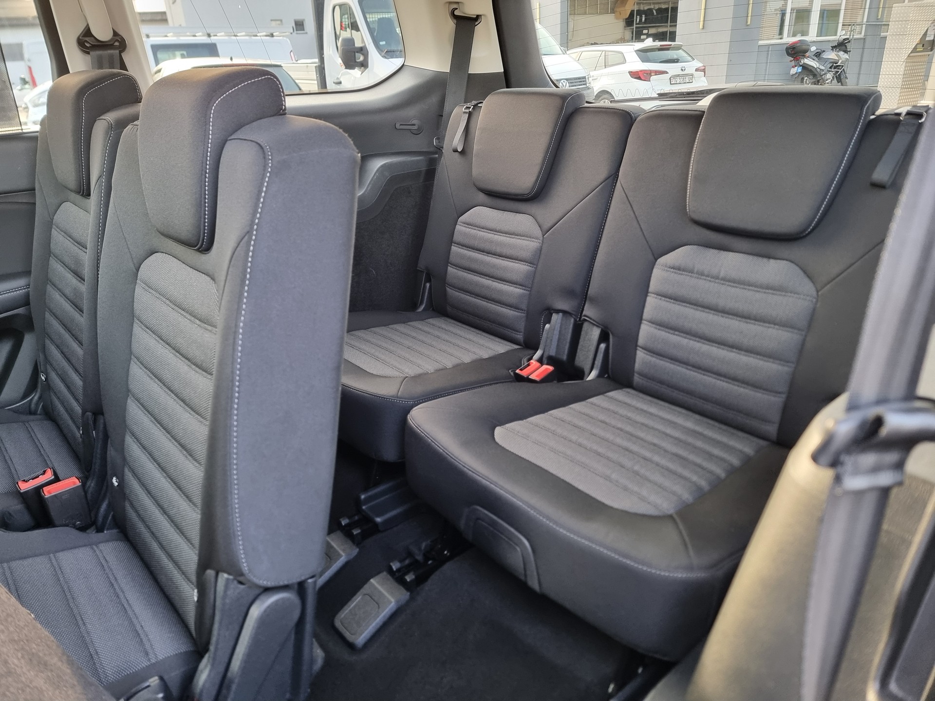 FORD Galaxy 2.0 TDCi Edition Automatic-image-10