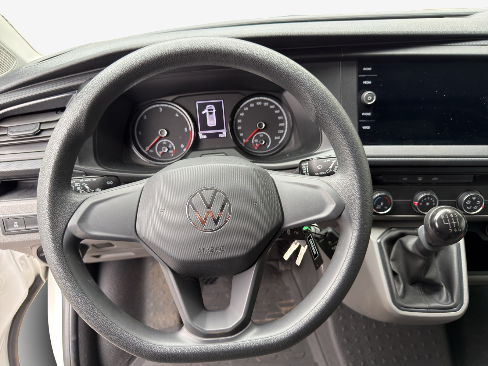 VW T6.1 2.0 TDI 4Motion-image-9