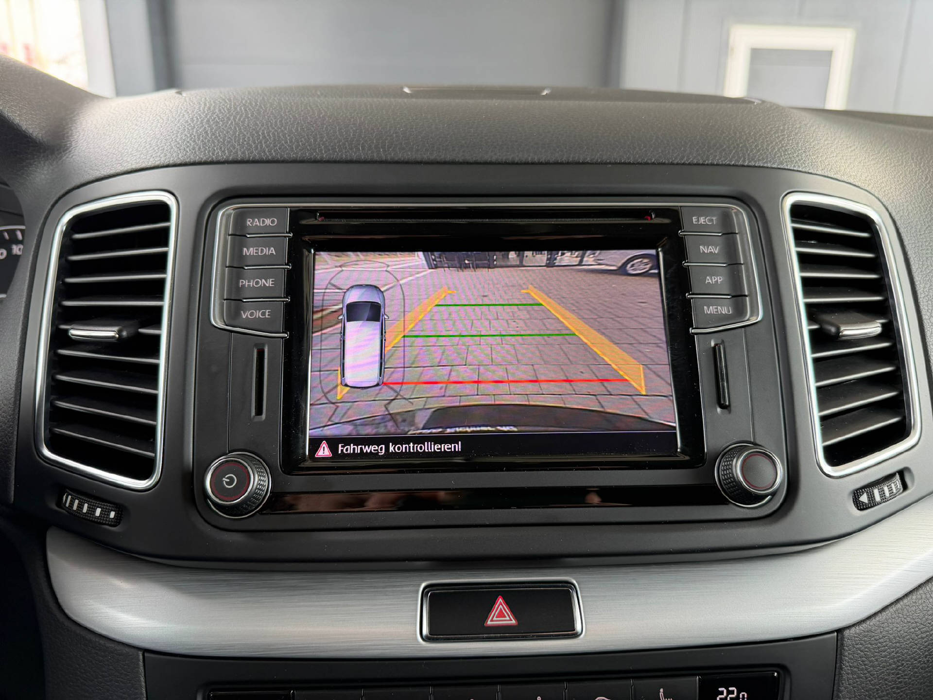 VW Sharan 2.0 TDI SCR Comfortline DSG 4m-image-13