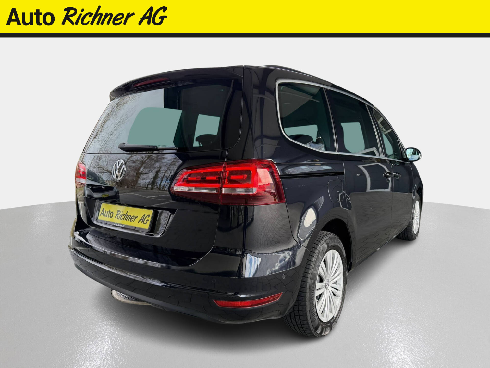 VW Sharan 2.0 TDI SCR Comfortline DSG 4m-image-3