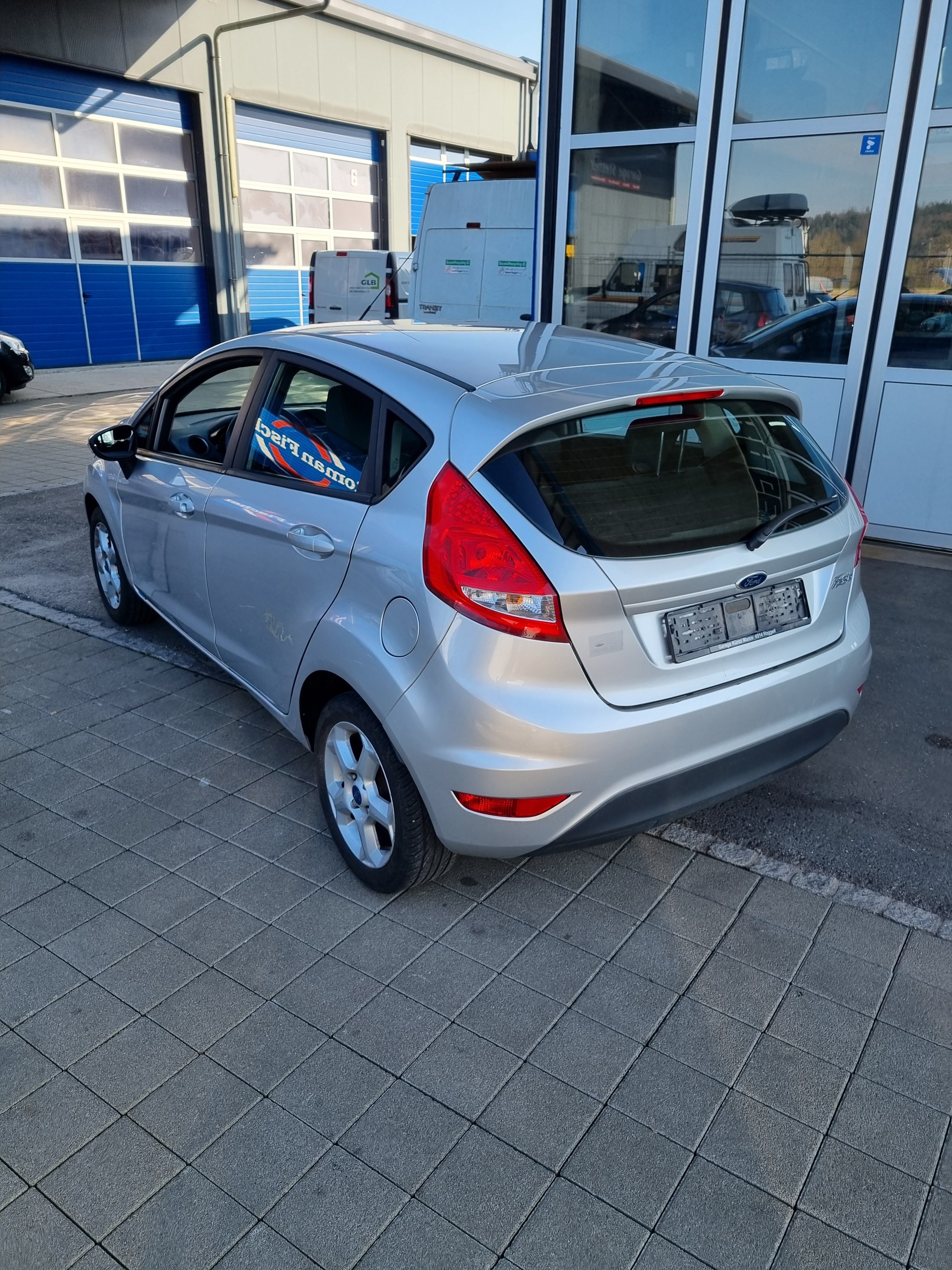 FORD Fiesta 1.25 16V Trend-image-2