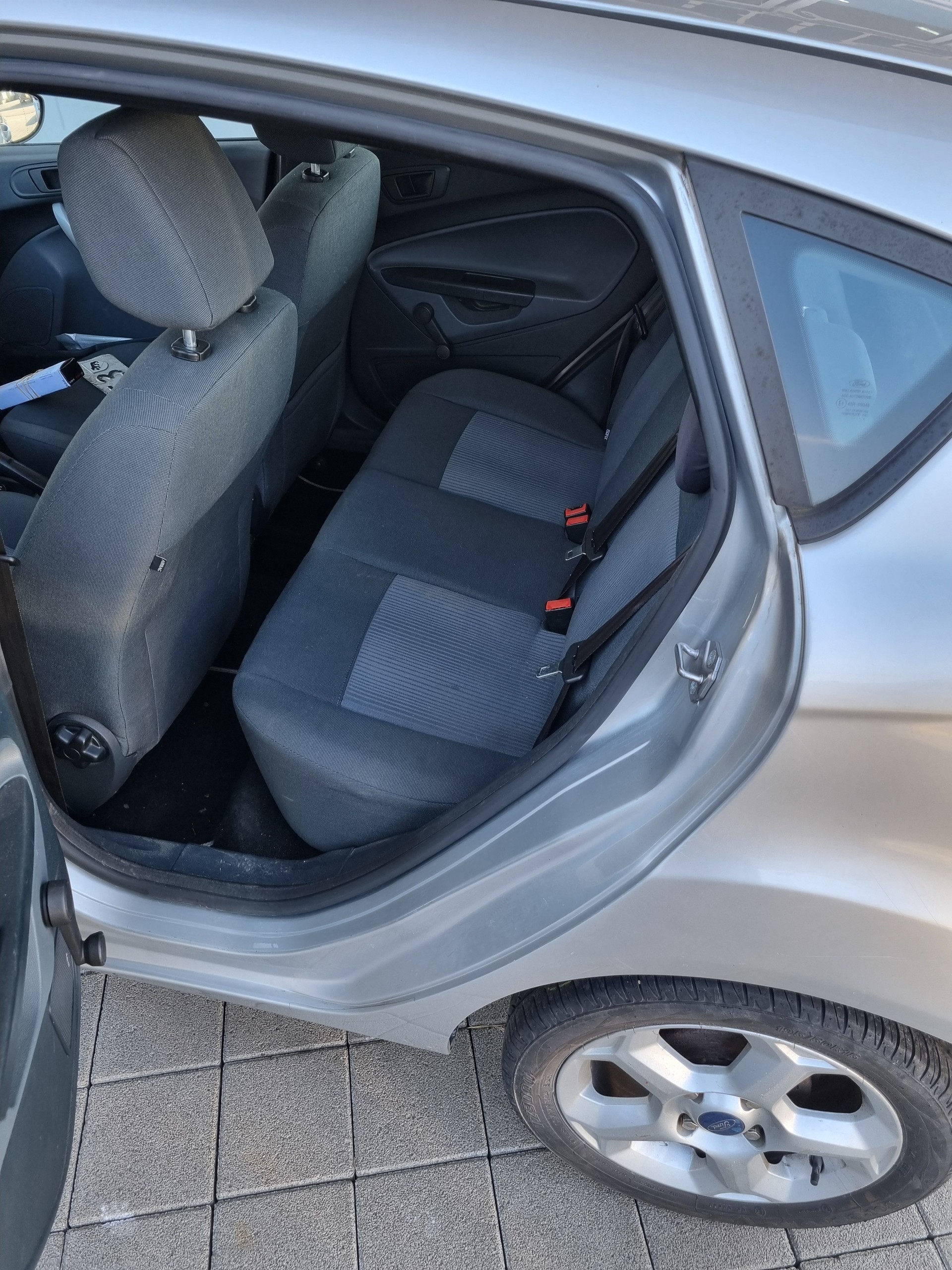 FORD Fiesta 1.25 16V Trend-image-7