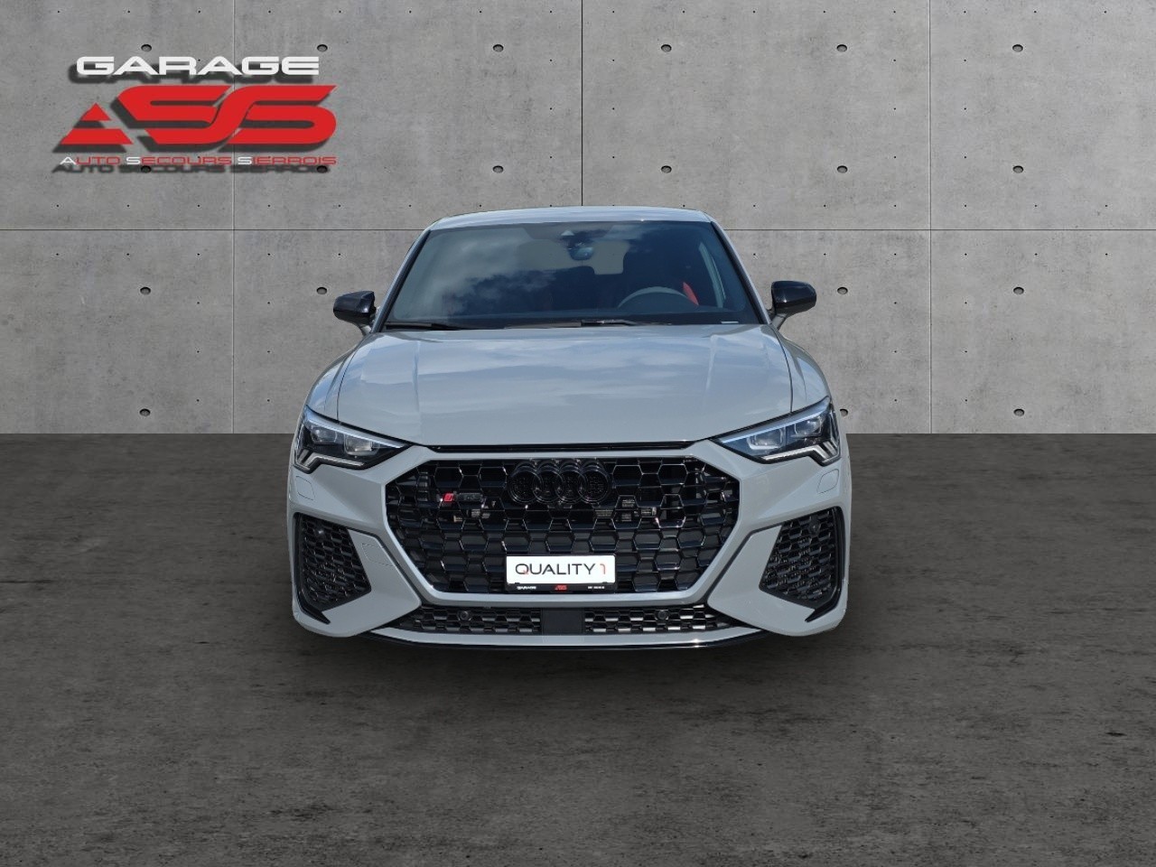 AUDI RS Q3 Sportback quattro S tronic-image-9