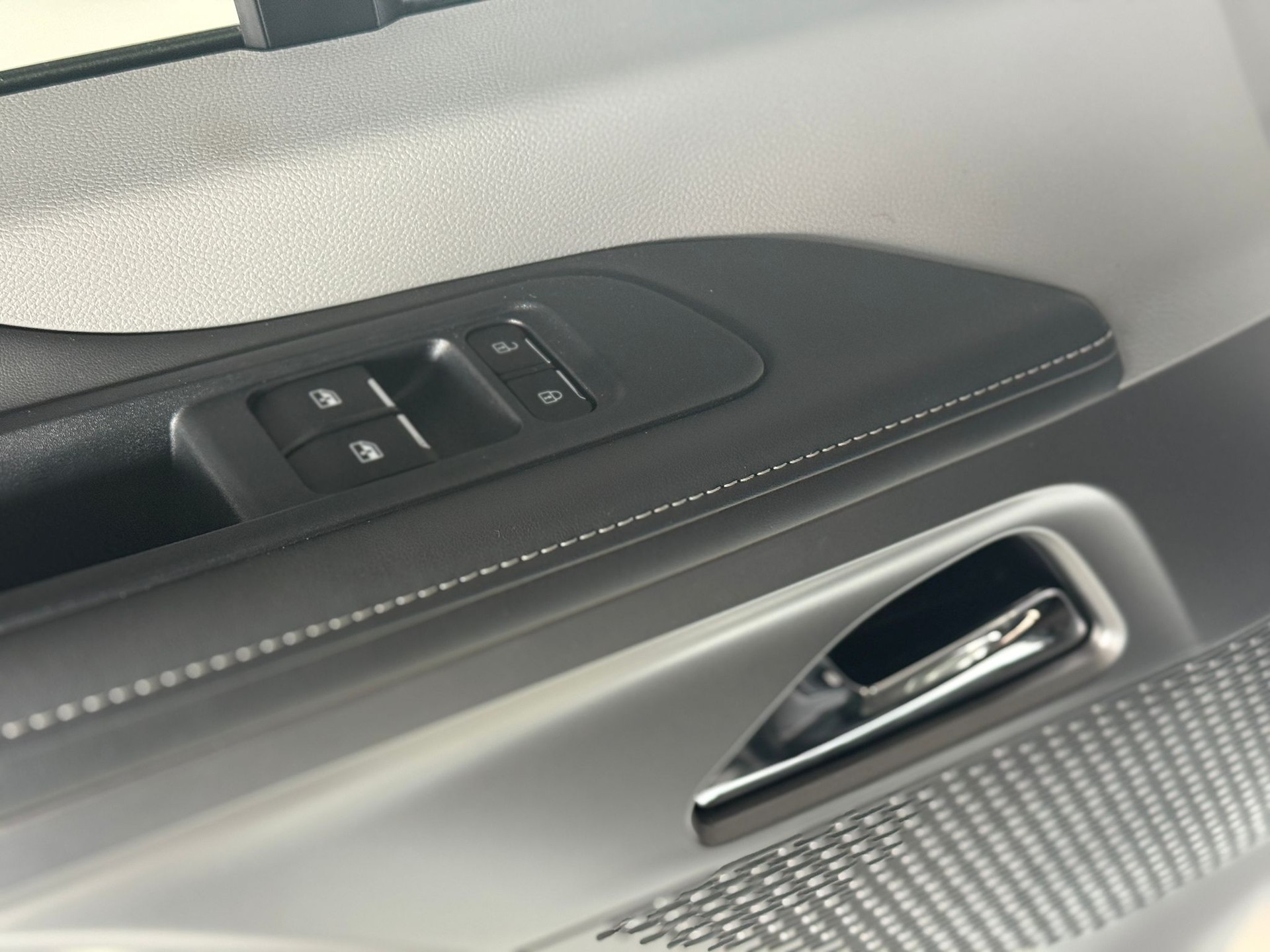 MAXUS Deliver 7 2.0D L2-image-17