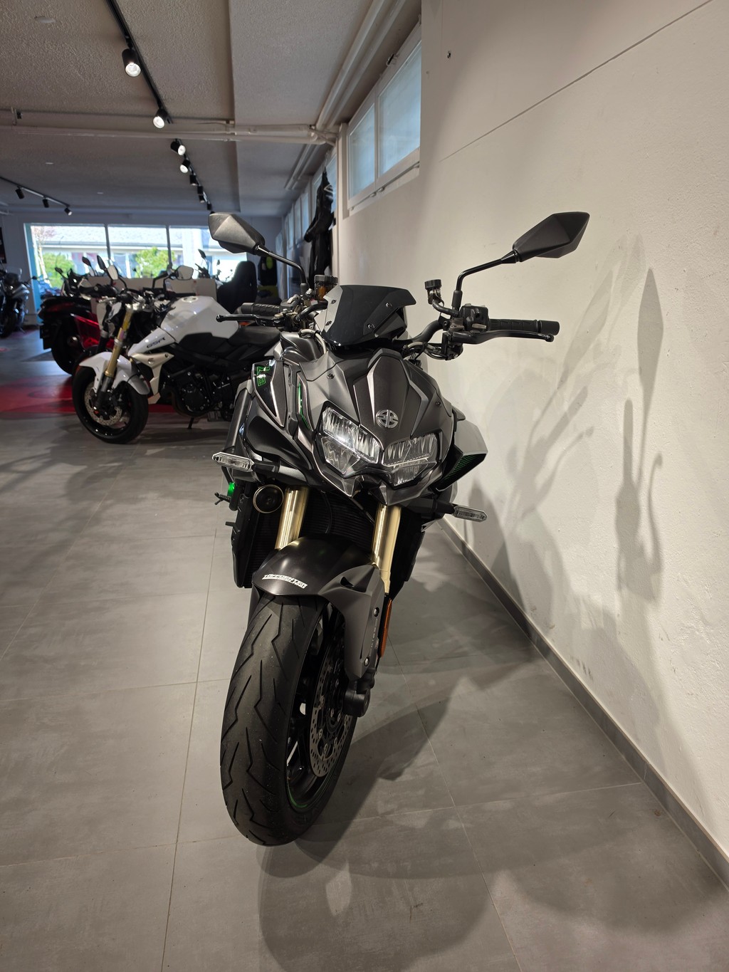 KAWASAKI Z H2-image-4