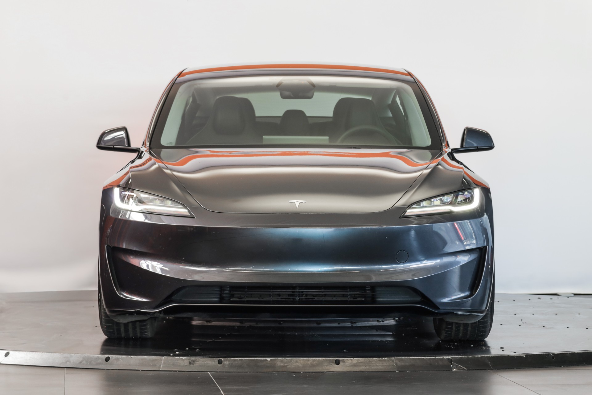 TESLA Model 3 Dual Motor Performance AWD-image-1