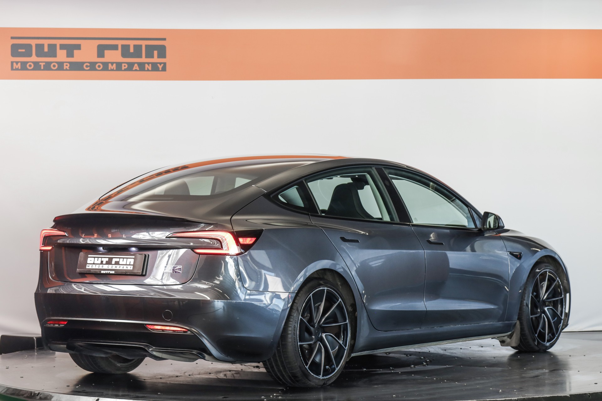 TESLA Model 3 Dual Motor Performance AWD-image-5