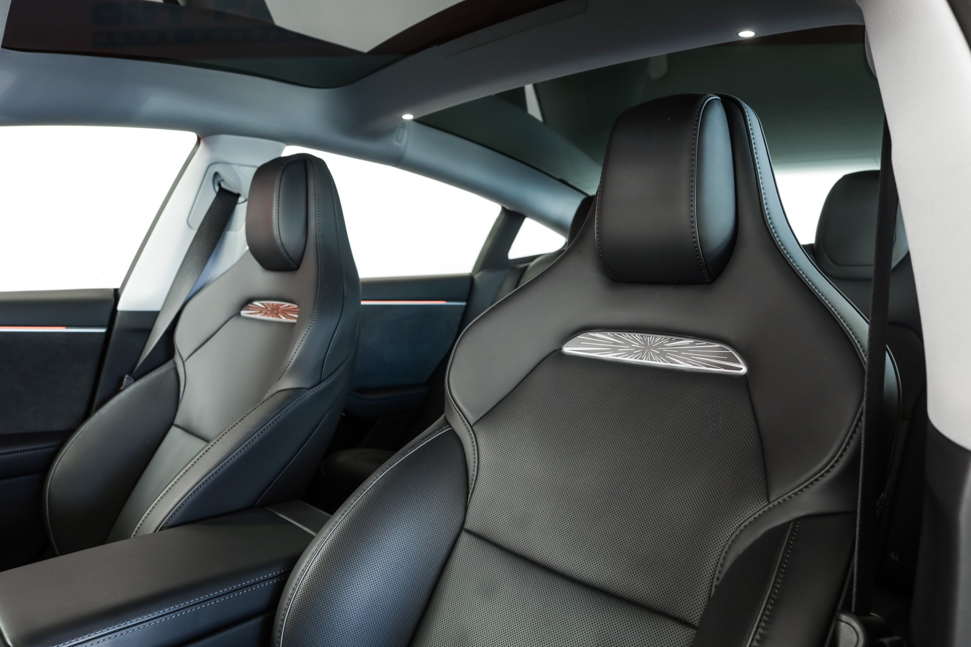 TESLA Model 3 Dual Motor Performance AWD-image-11