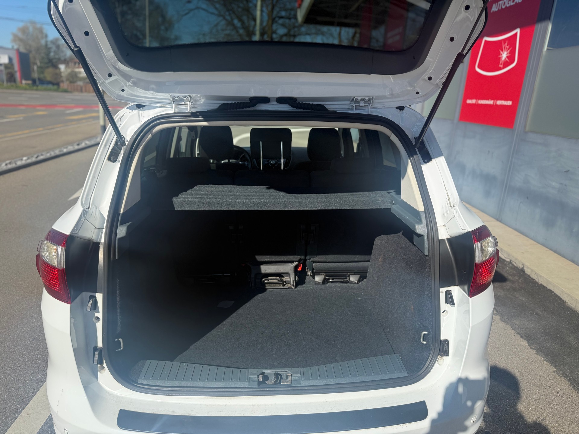 FORD C-Max 2.0 TDCi Titanium PowerShift-image-6