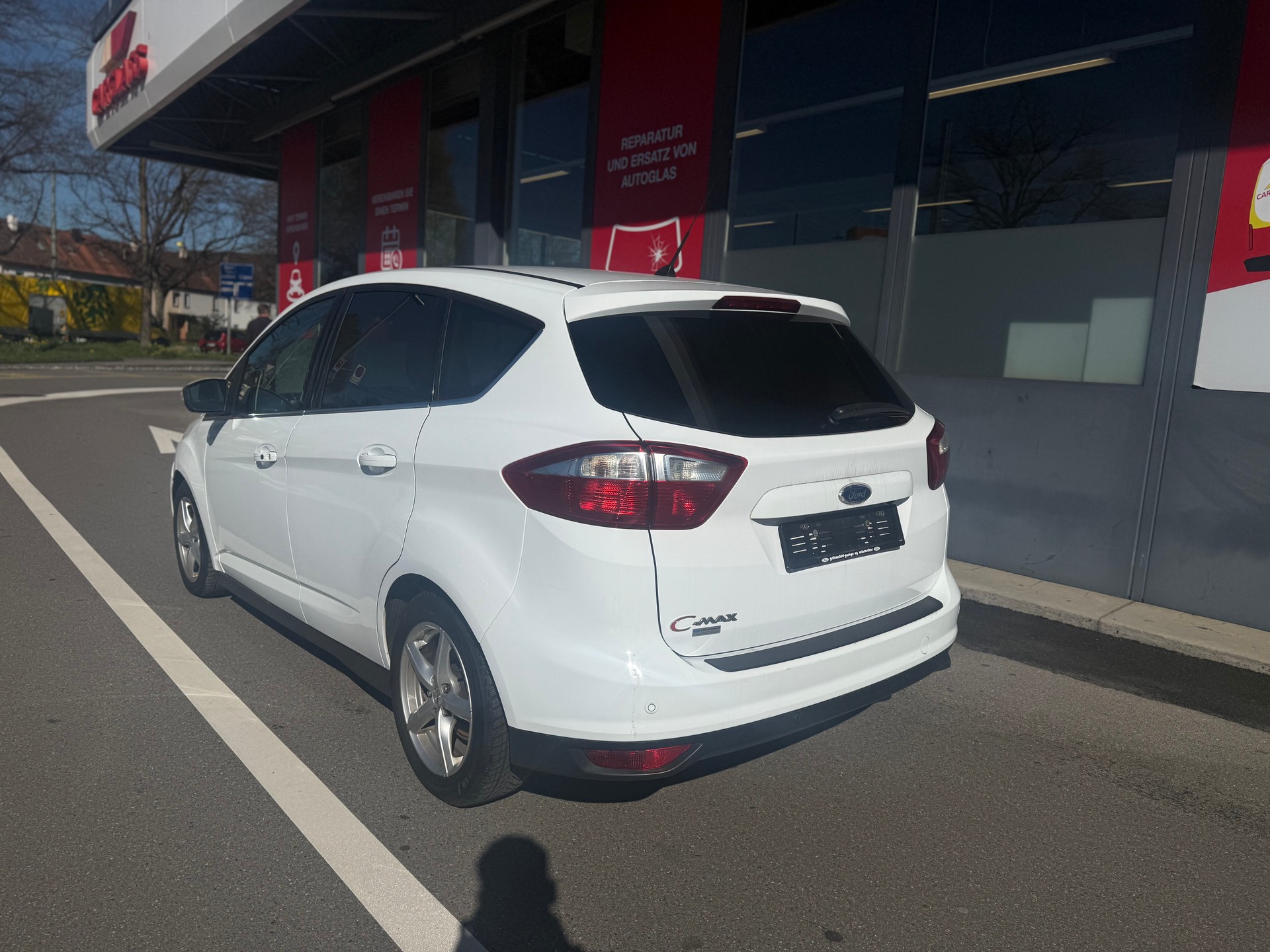 FORD C-Max 2.0 TDCi Titanium PowerShift-image-3