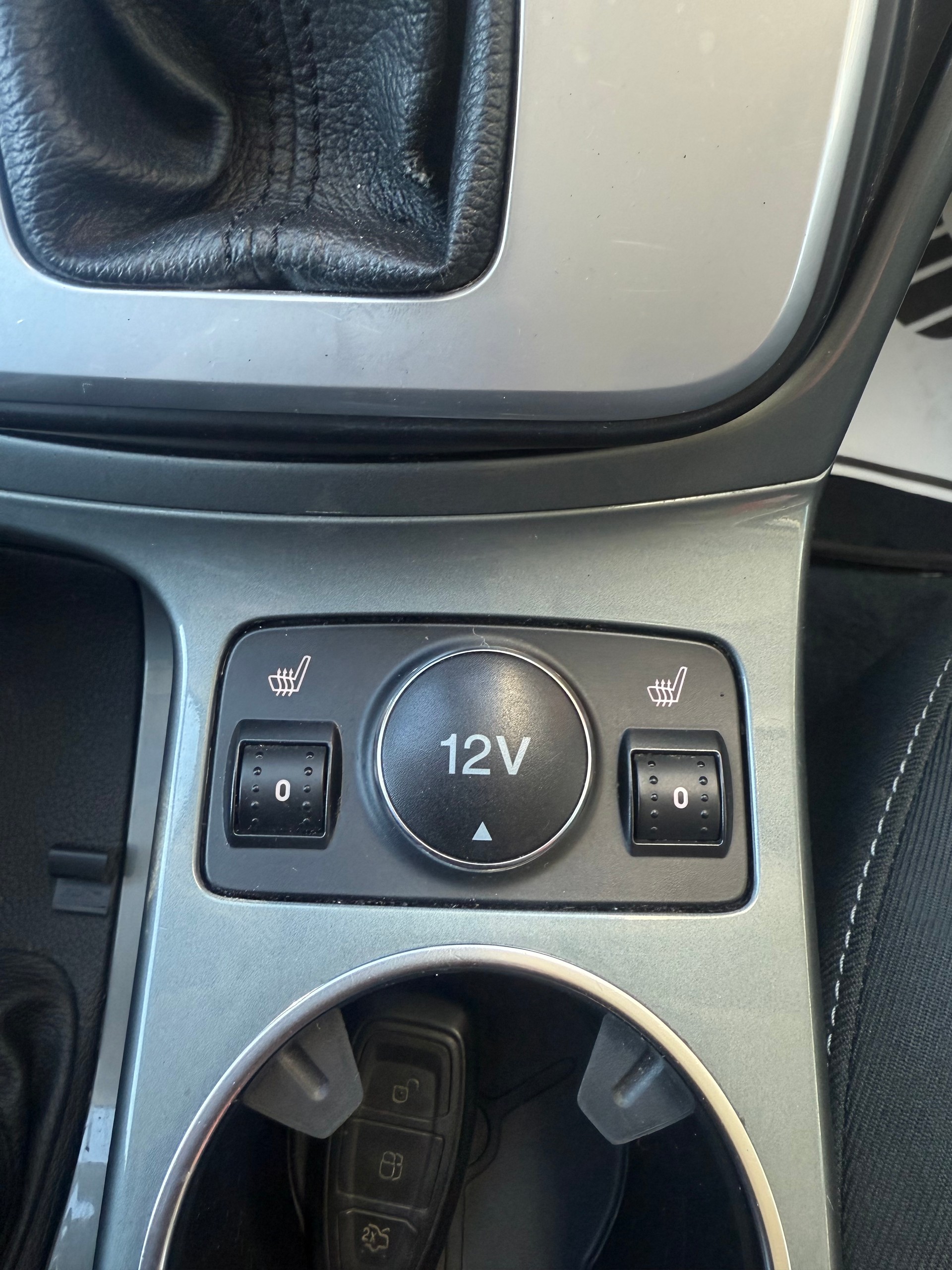 FORD C-Max 2.0 TDCi Titanium PowerShift-image-10
