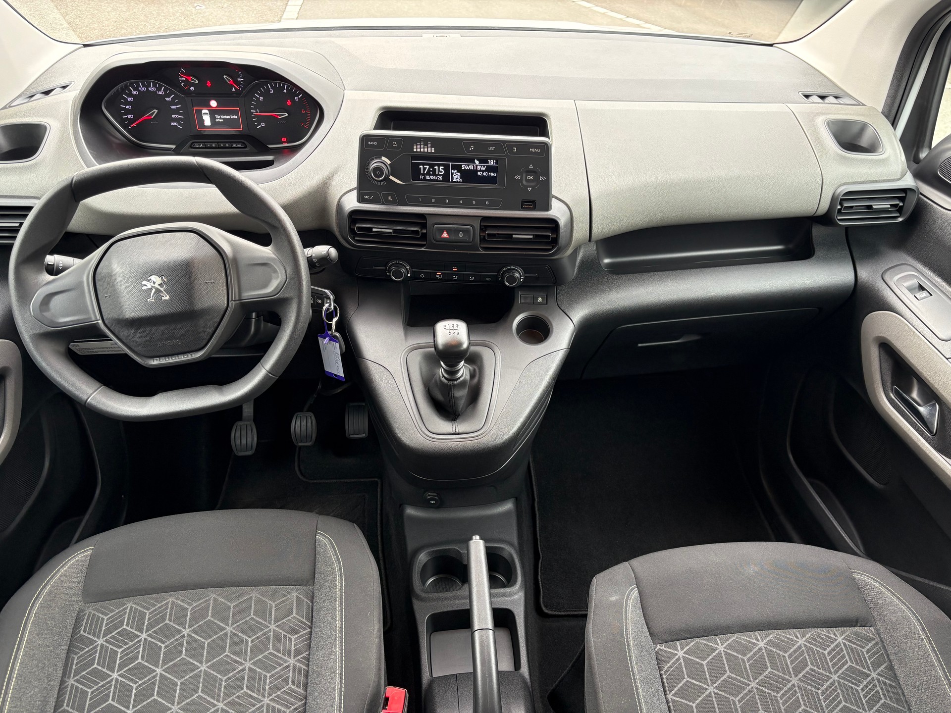 PEUGEOT Rifter 1.2 PureTech Active-image-7