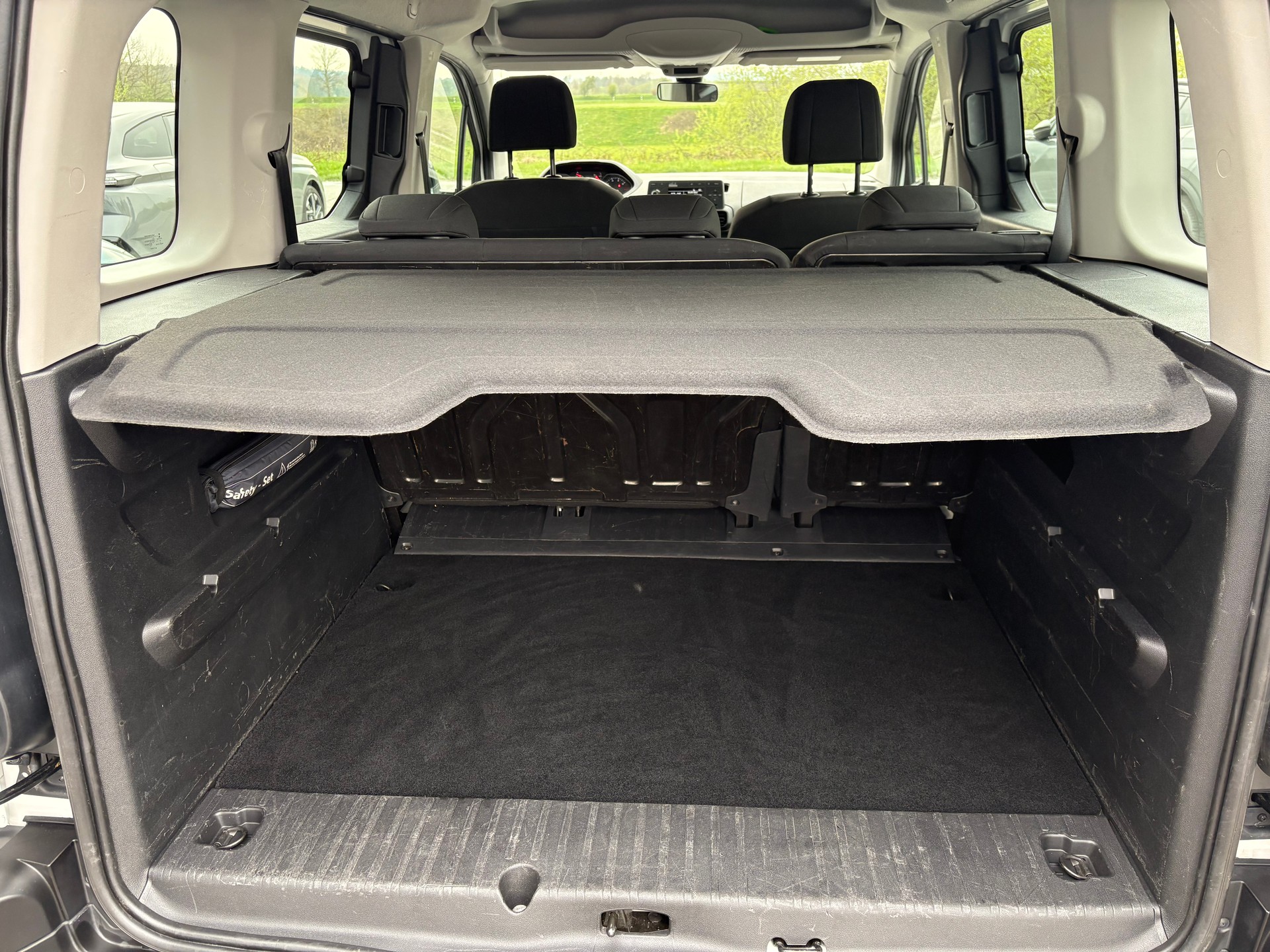 PEUGEOT Rifter 1.2 PureTech Active-image-5