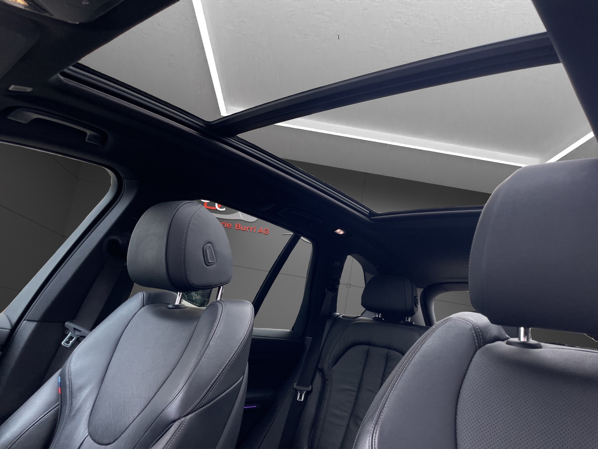 BMW X5 xDrive M50d Steptronic-image-15