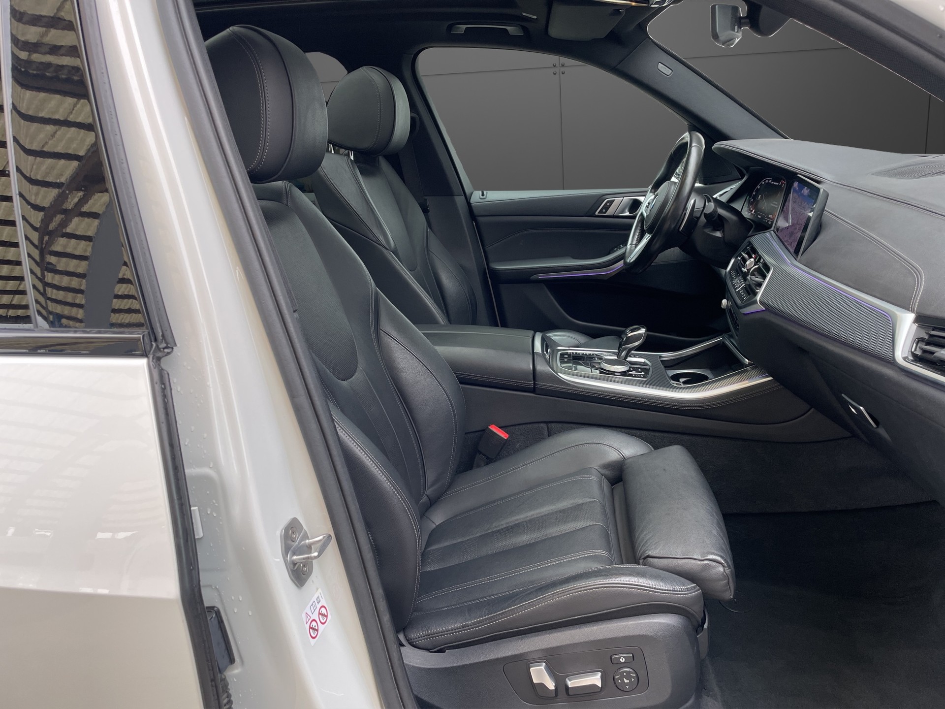 BMW X5 xDrive M50d Steptronic-image-14