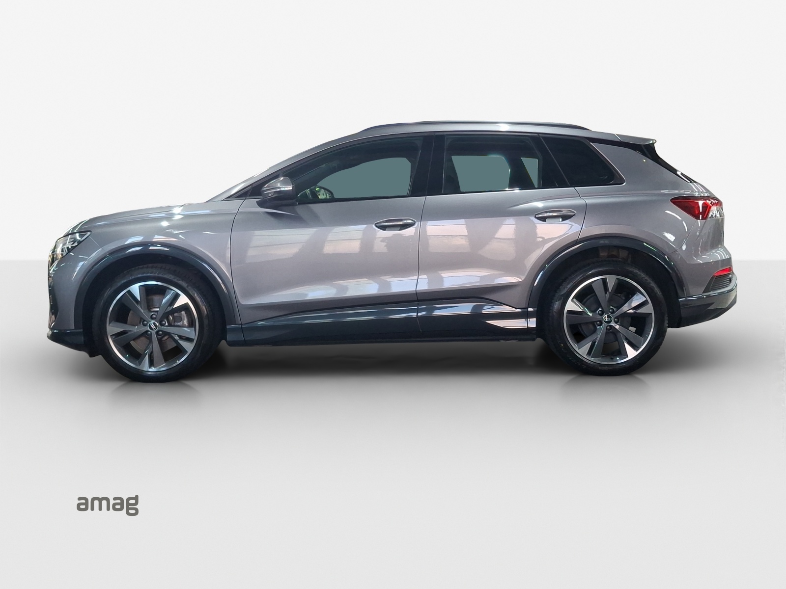 AUDI Q4 e-tron 40-image-1