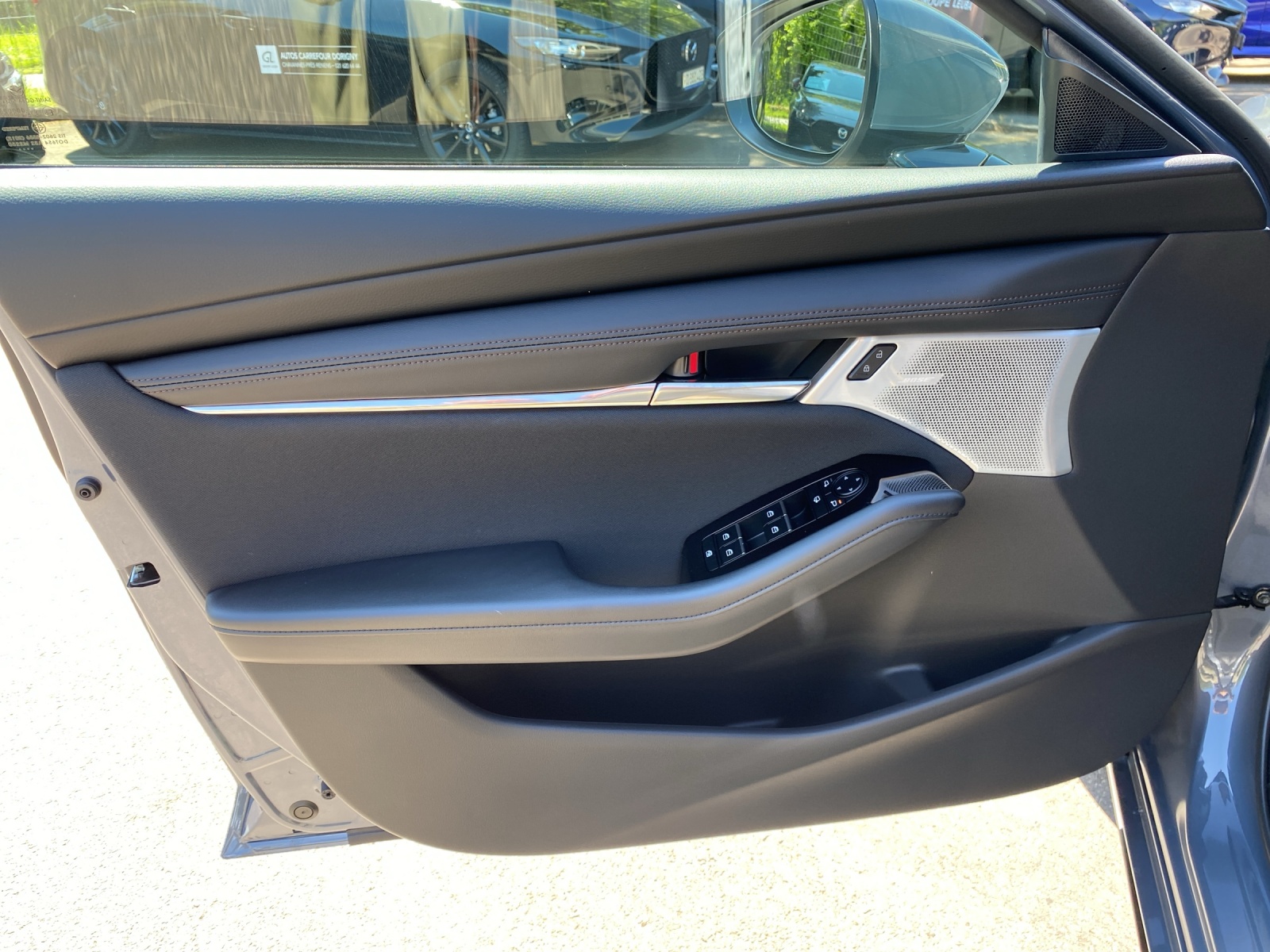 MAZDA 3 Hatchback SKYACTIV-G M Hybrid 140 Centre Line Automat-image-5