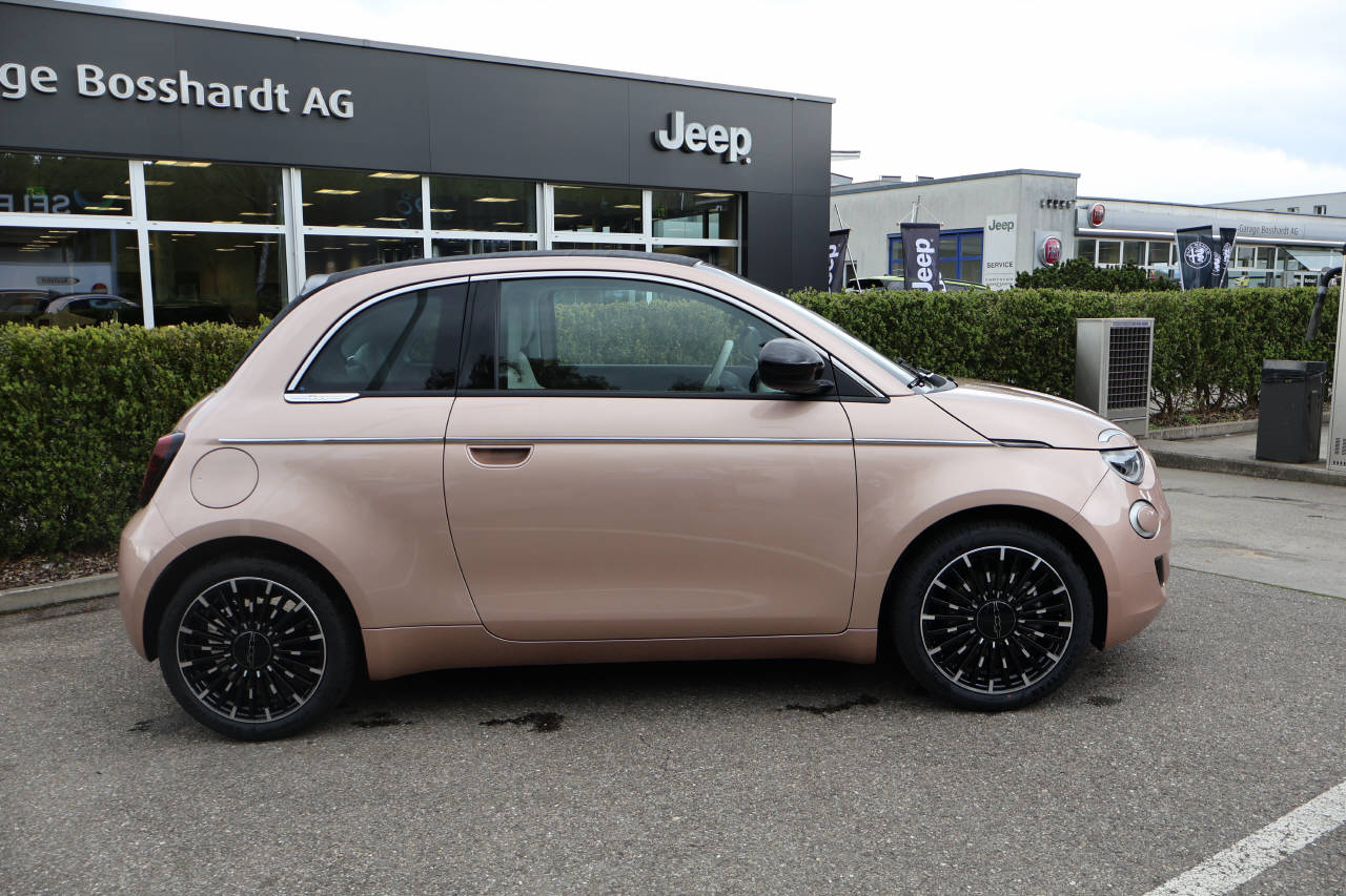 FIAT 500 Cabrio 1.0 Hybrid La Prima-image-1
