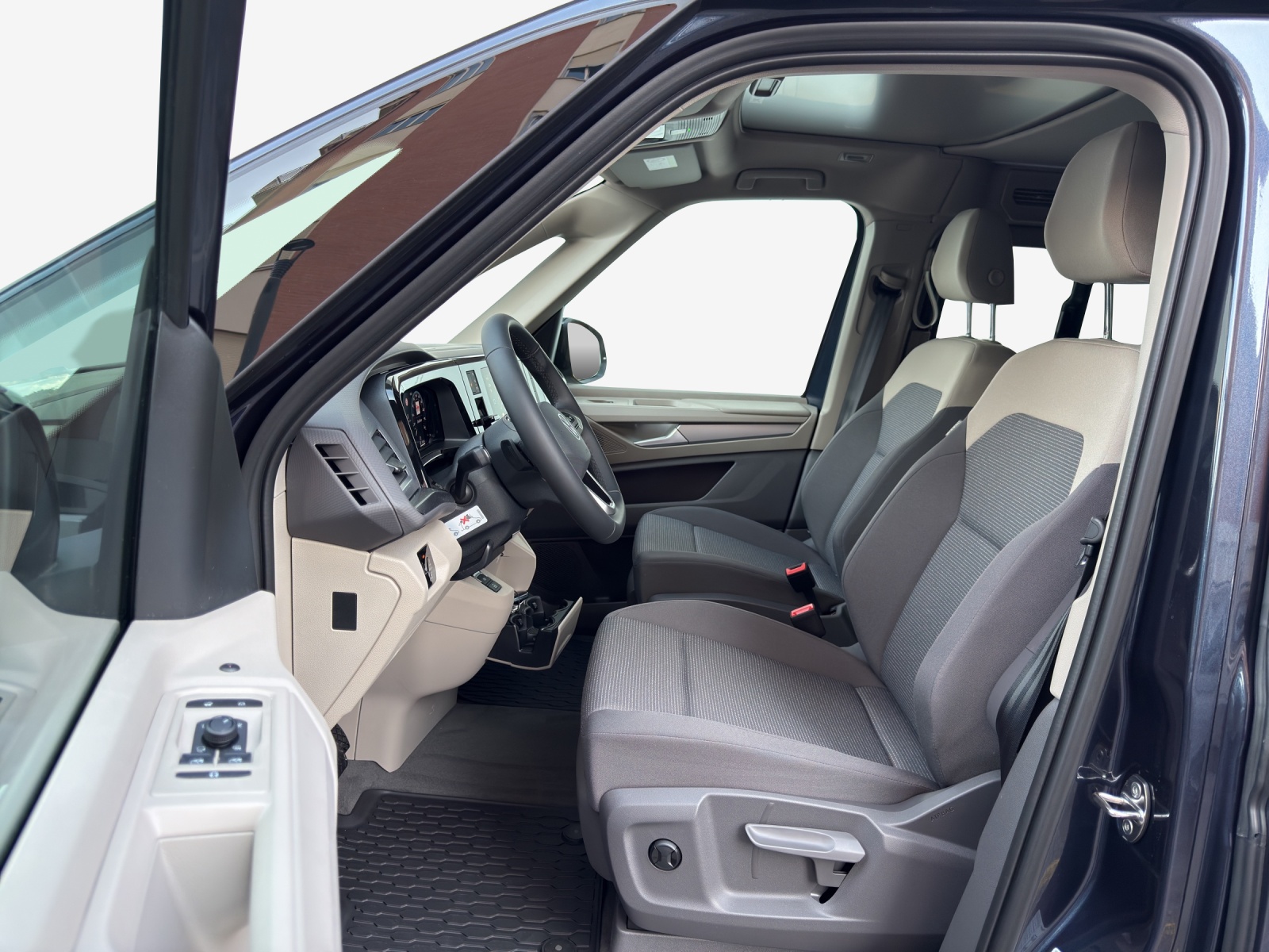 VW California 2.0 TDI Beach Tour Liberty-image-7