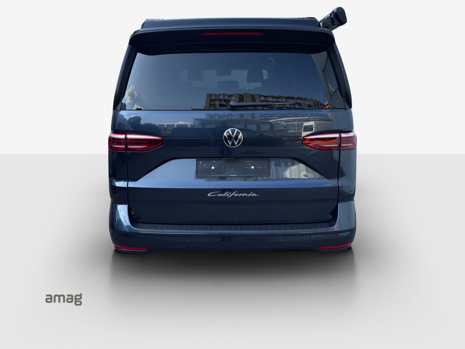 VW California 2.0 TDI Beach Tour Liberty-showroom-element-3
