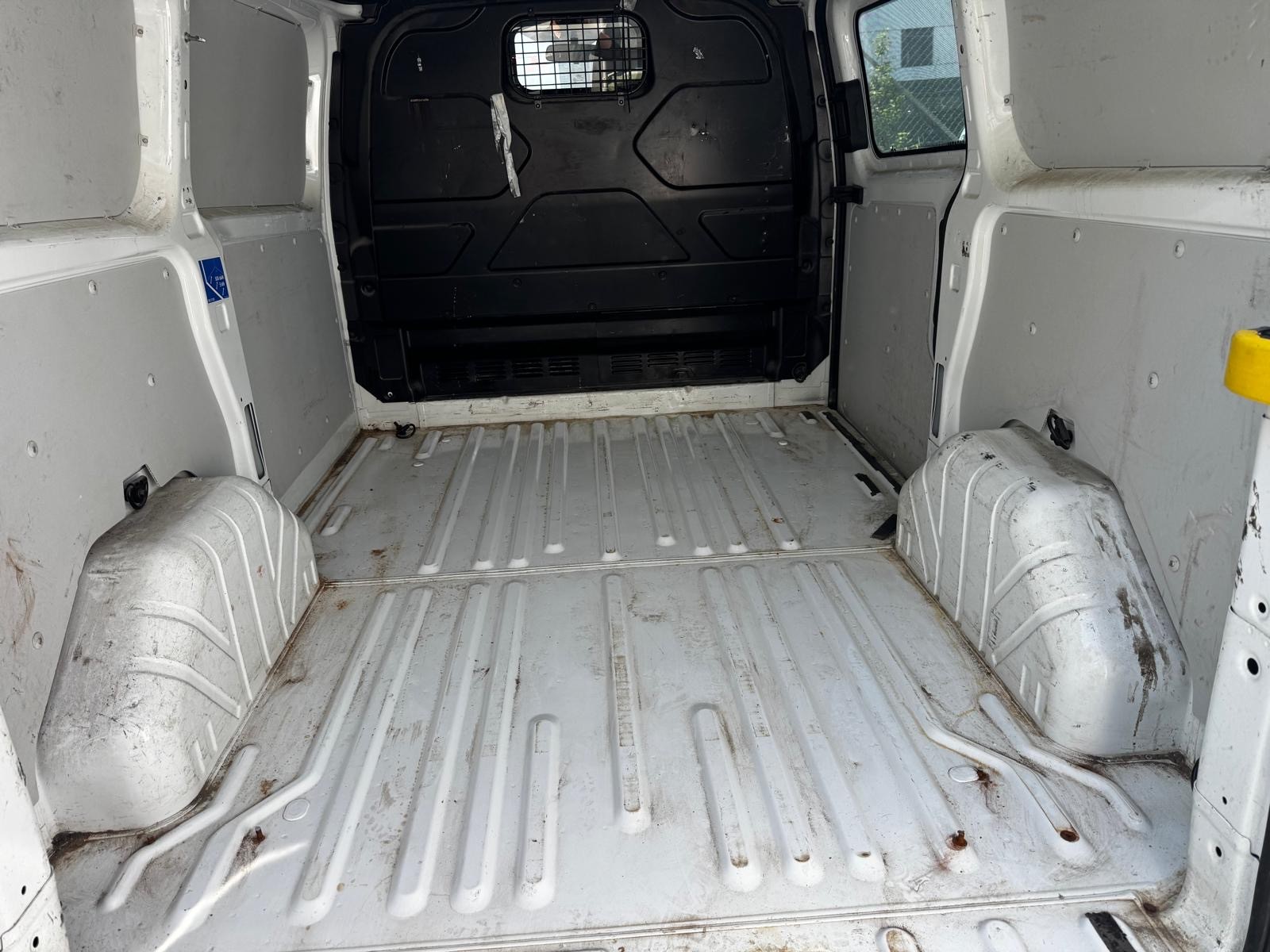 FORD Transit Custom Van 250 L1H1 Ambiente-image-8