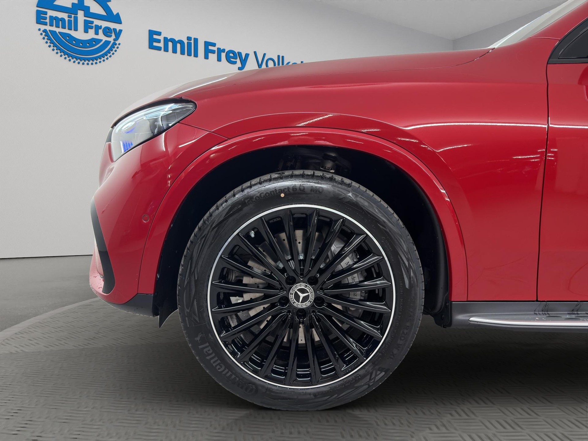 MERCEDES-BENZ GLC 300 d AMG Line 4matic-image-3