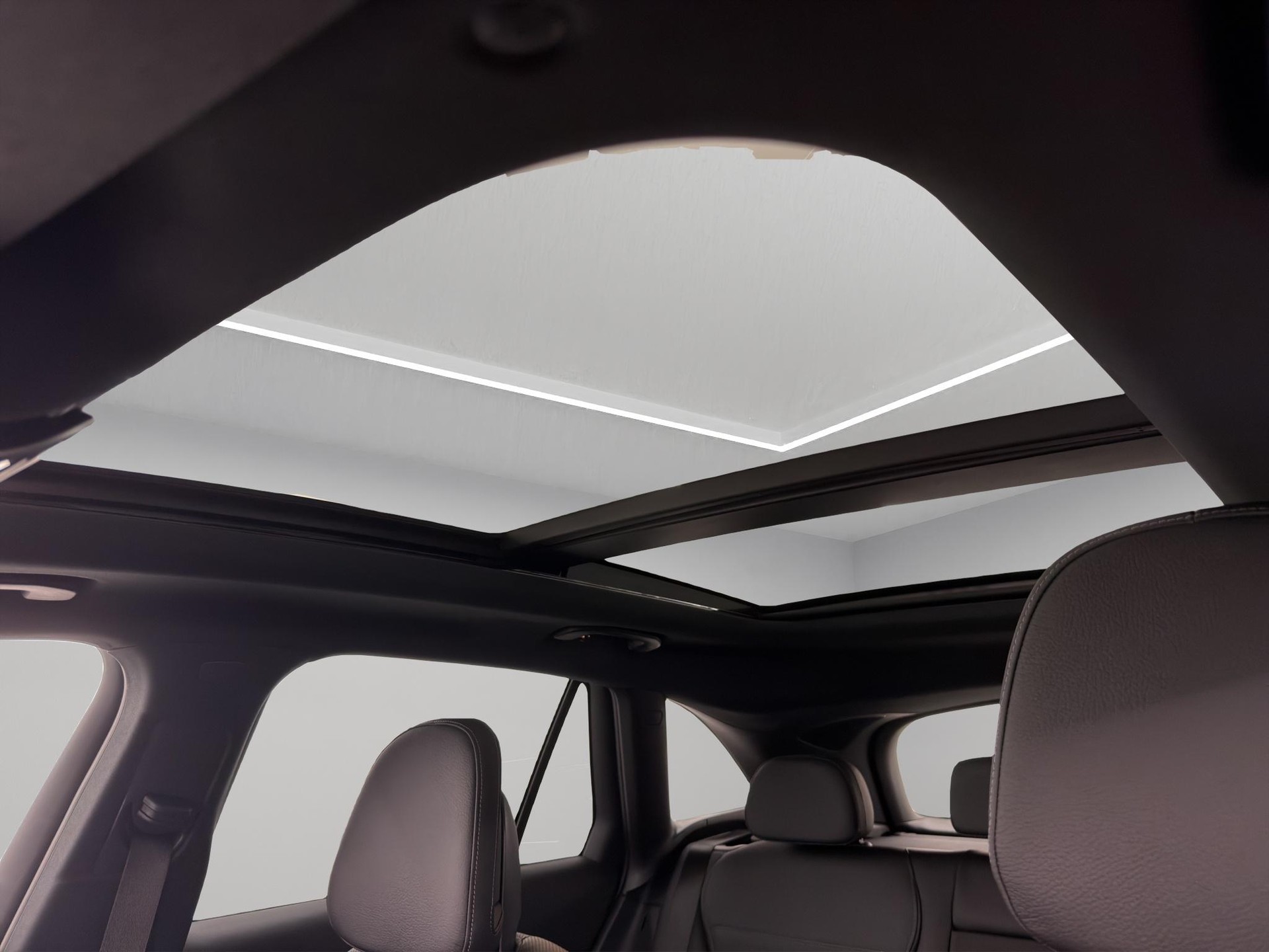 MERCEDES-BENZ GLC 300 d AMG Line 4matic-image-6