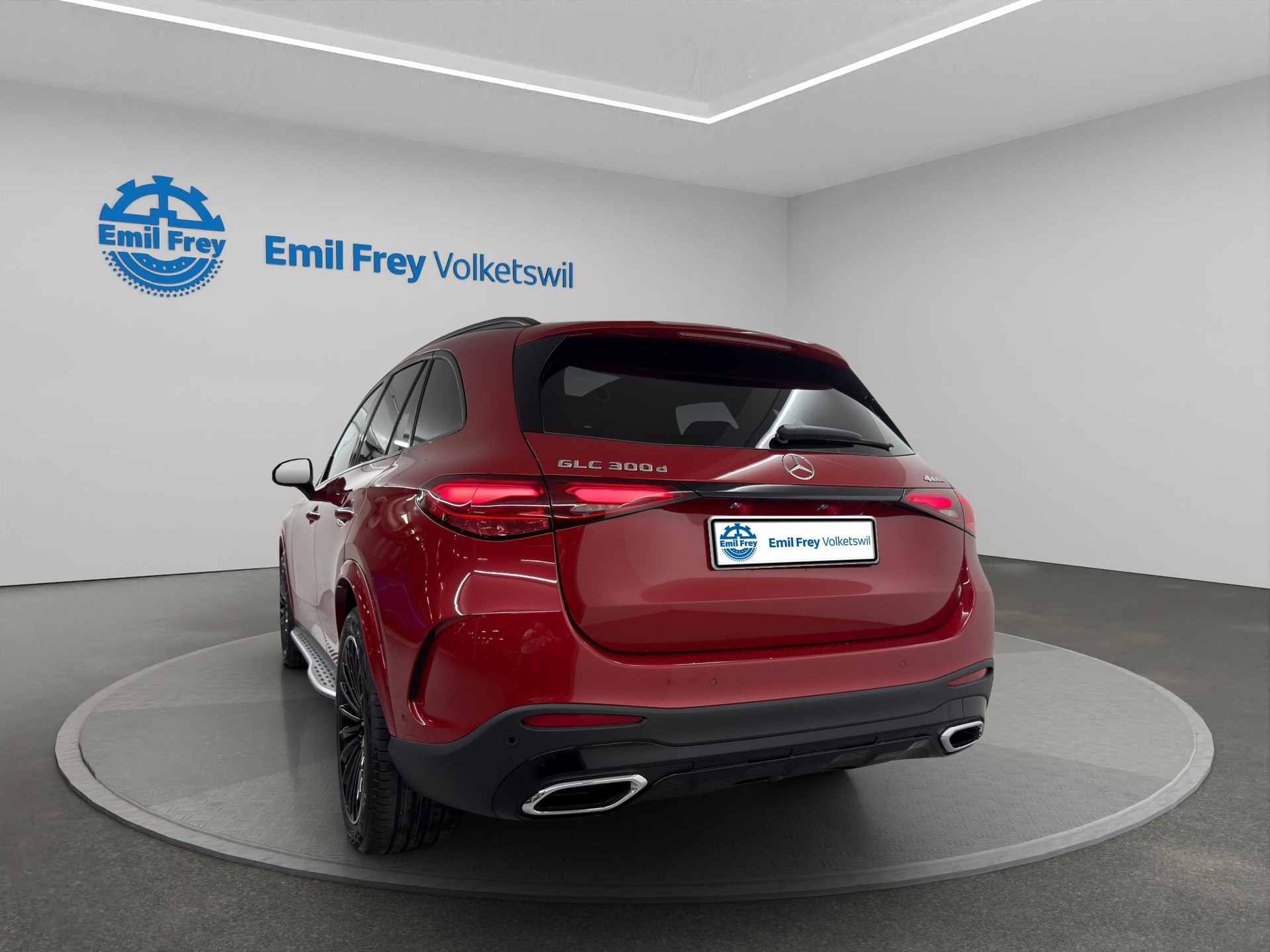 MERCEDES-BENZ GLC 300 d AMG Line 4matic-image-2